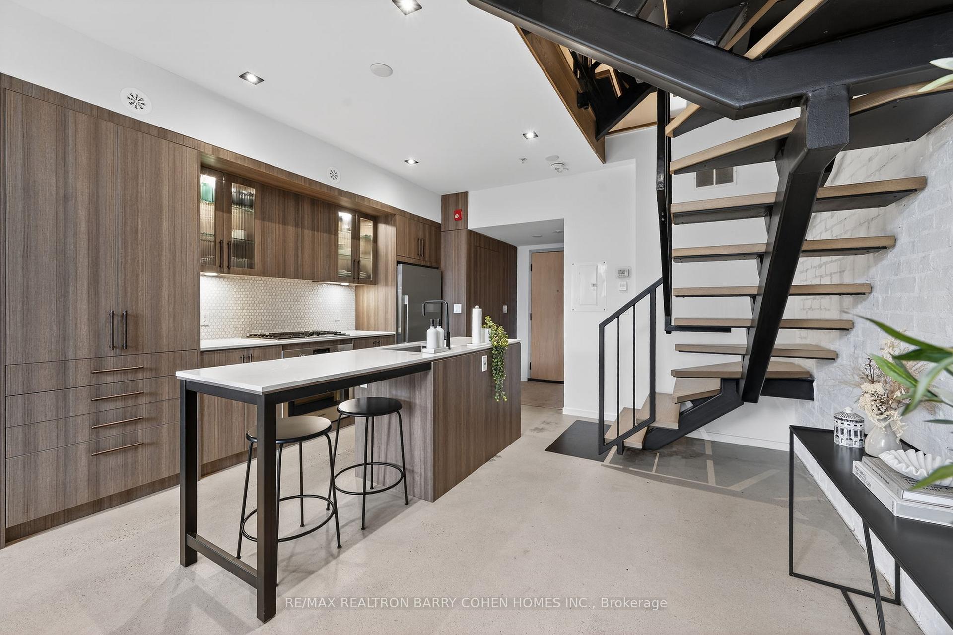 Photo 6 of Unit 7, 50 Bartlett Avenue, Toronto, Dovercourt-Wallace Emerson-Junction — HOMEH