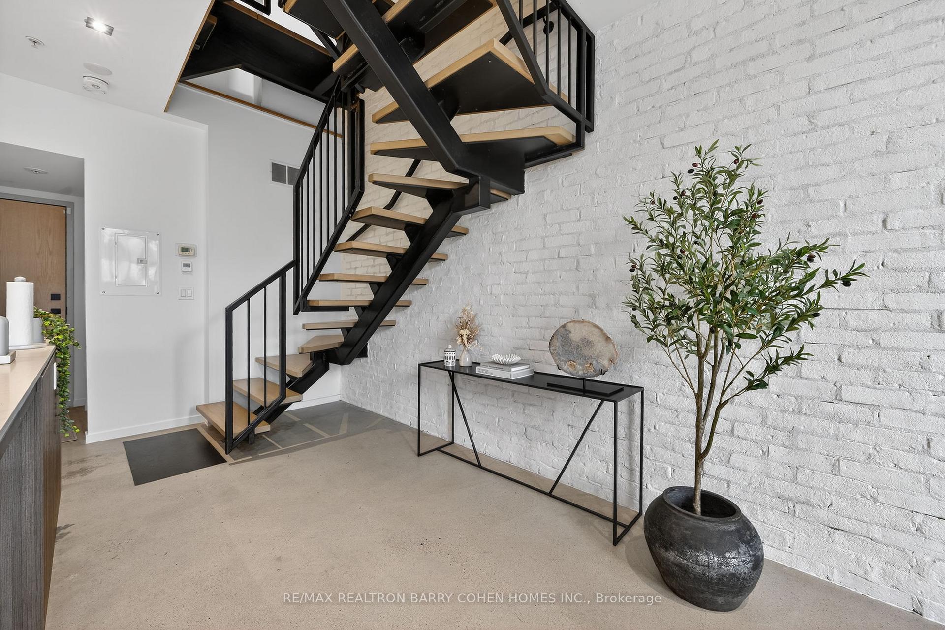 Photo 7 of Unit 7, 50 Bartlett Avenue, Toronto, Dovercourt-Wallace Emerson-Junction — HOMEH