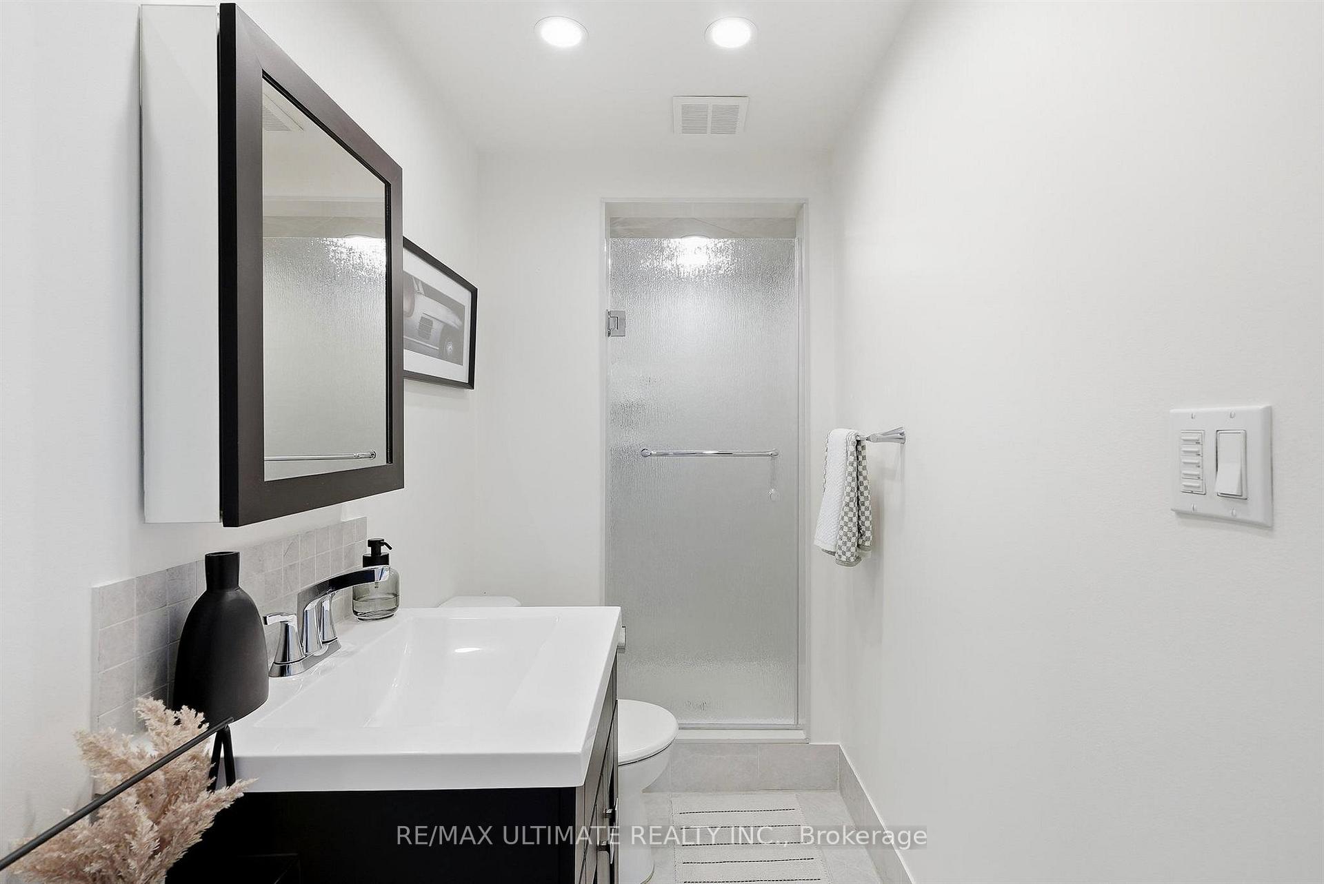 Photo 19 of 90 Rowntree Avenue, Toronto, Weston-Pellam Park — HOMEH