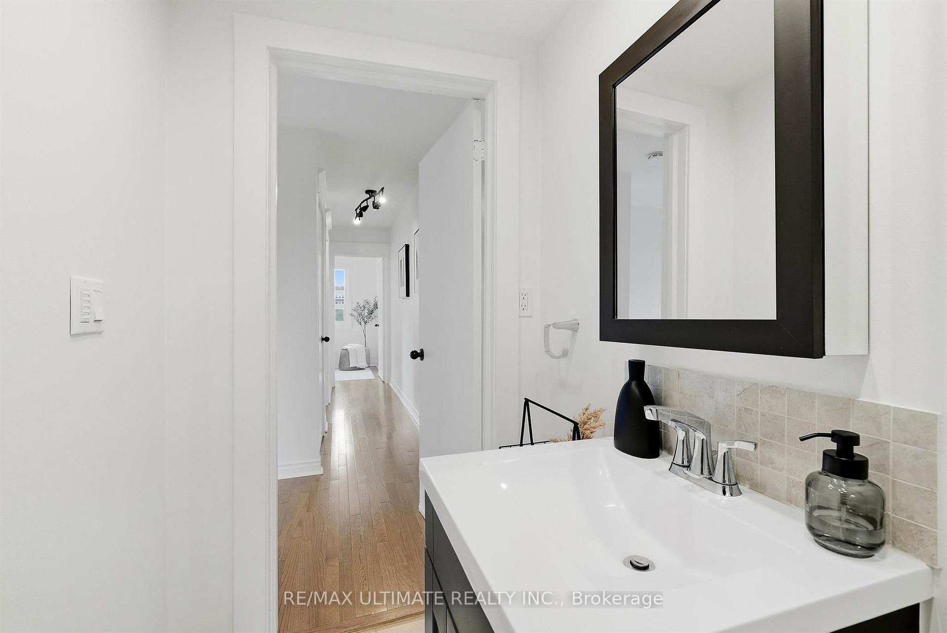 Photo 20 of 90 Rowntree Avenue, Toronto, Weston-Pellam Park — HOMEH