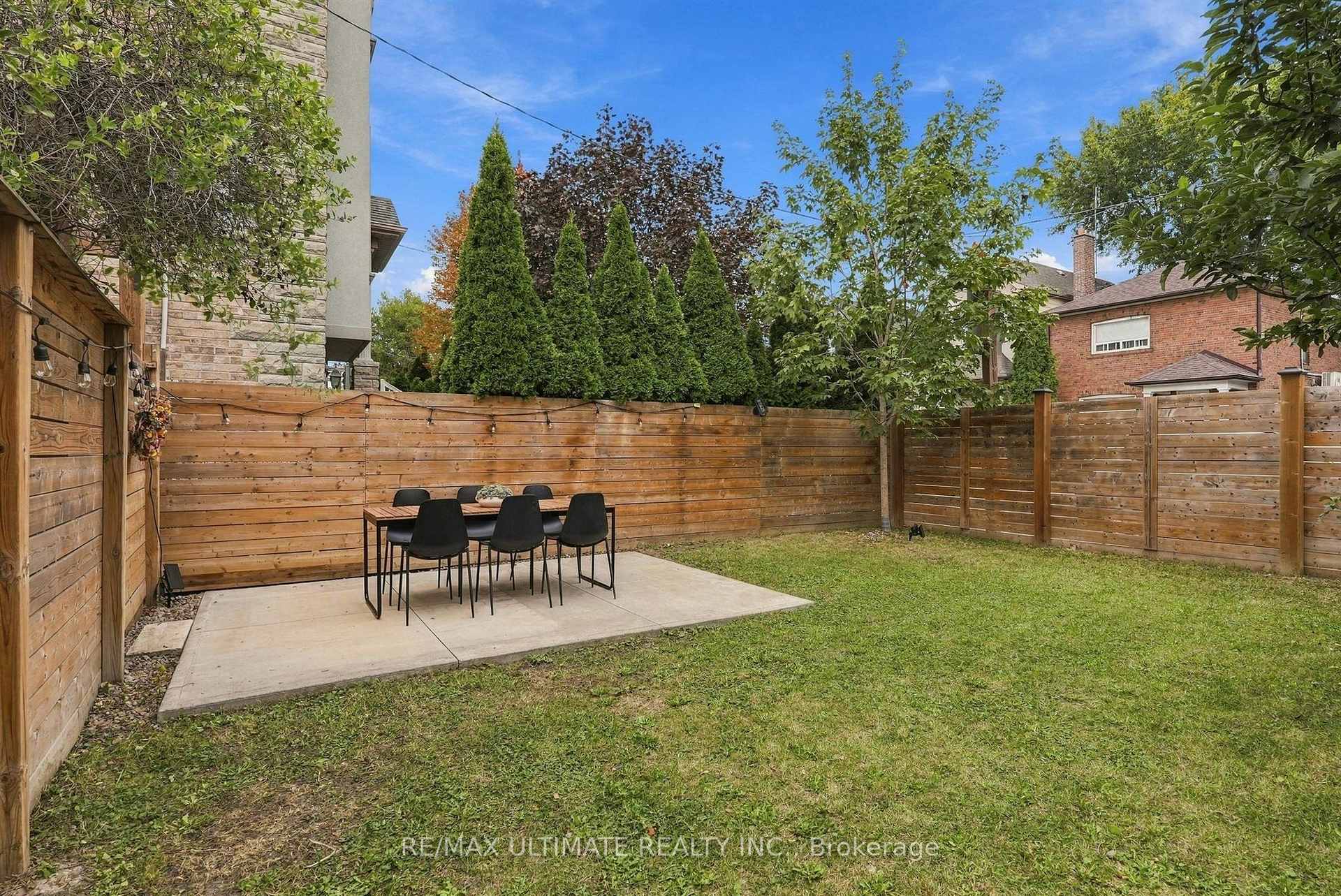 Photo 24 of 90 Rowntree Avenue, Toronto, Weston-Pellam Park — HOMEH