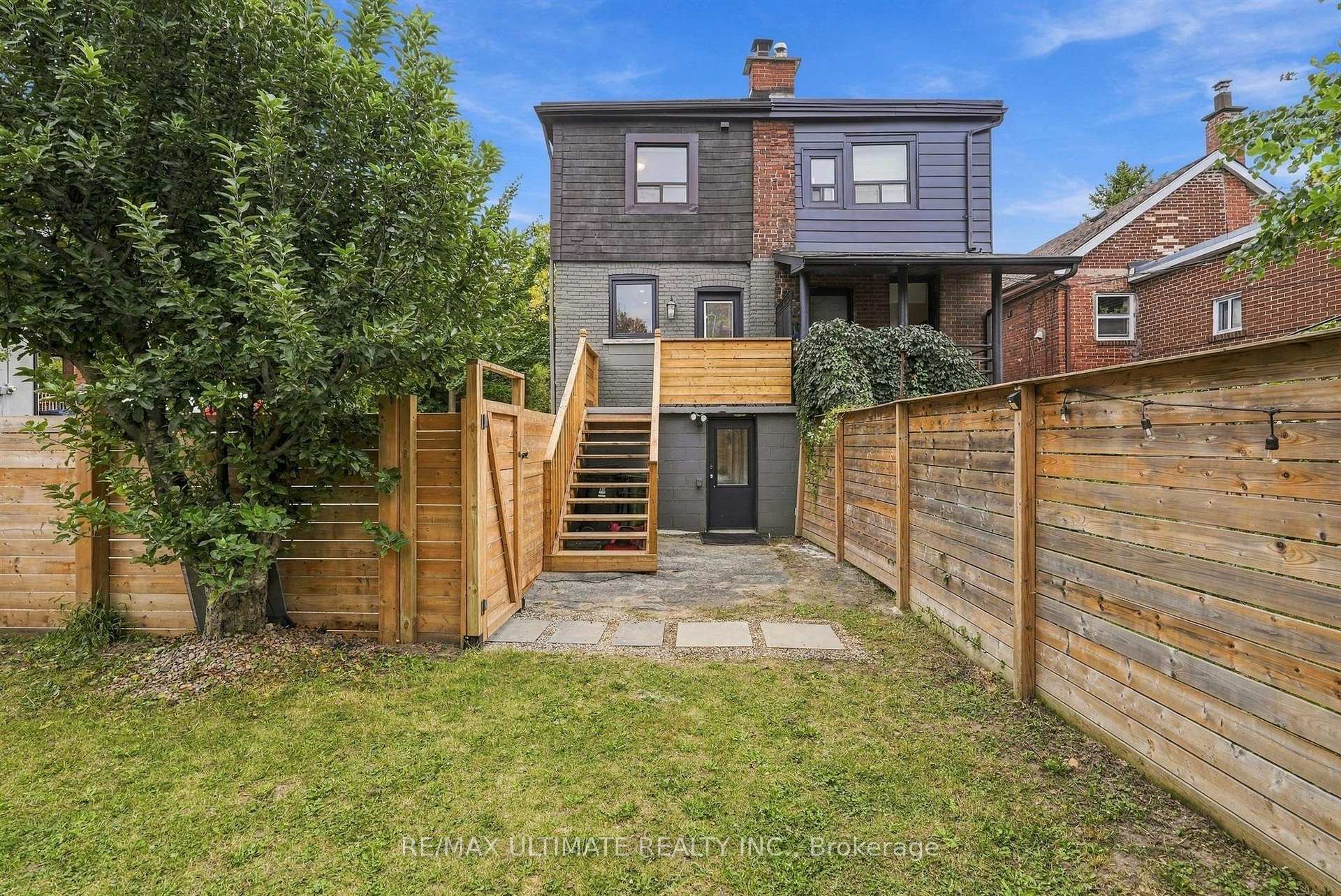 Photo 26 of 90 Rowntree Avenue, Toronto, Weston-Pellam Park — HOMEH