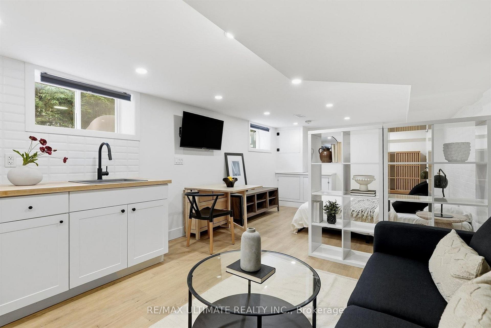 Photo 33 of 90 Rowntree Avenue, Toronto, Weston-Pellam Park — HOMEH