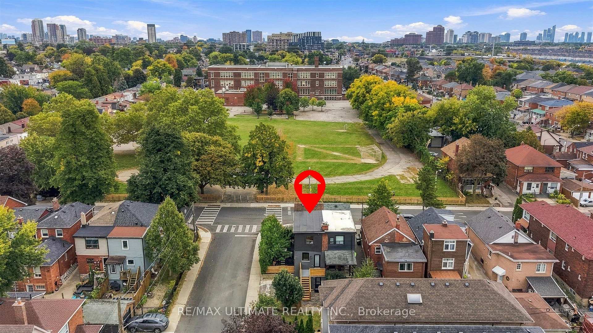 Photo 41 of 90 Rowntree Avenue, Toronto, Weston-Pellam Park — HOMEH