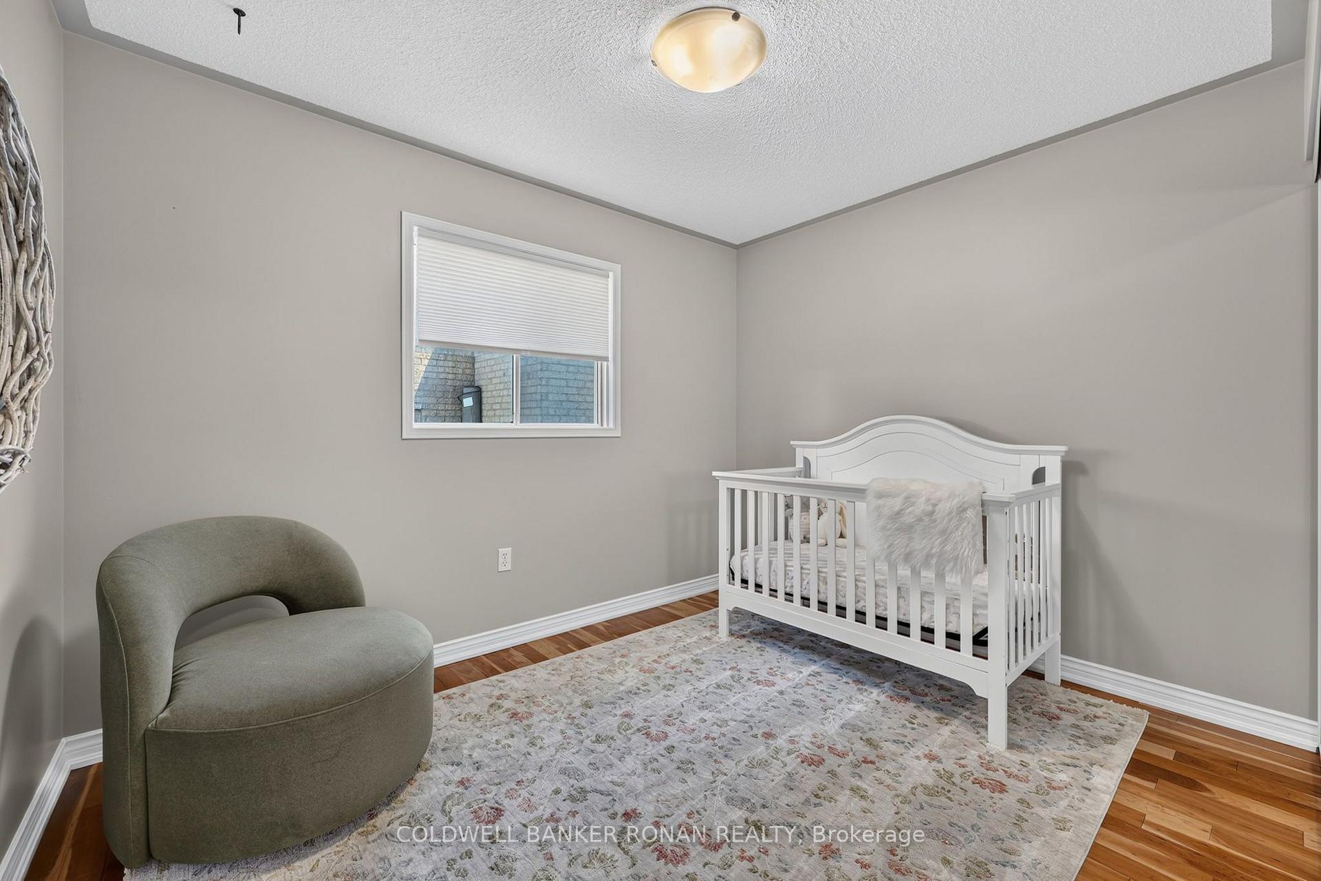 Photo 20 of 61 Darling Crescent, New Tecumseth, Alliston — HOMEH