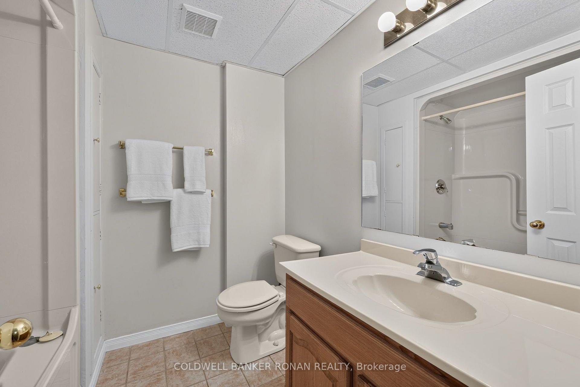 Photo 30 of 61 Darling Crescent, New Tecumseth, Alliston — HOMEH