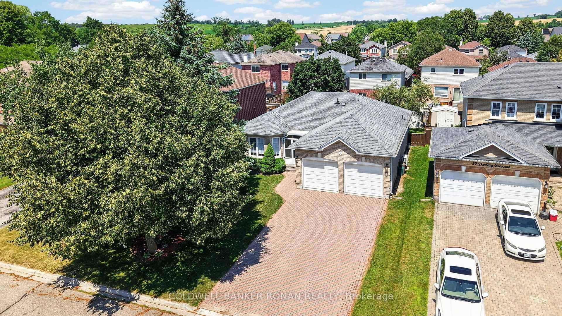 Photo 41 of 61 Darling Crescent, New Tecumseth, Alliston — HOMEH