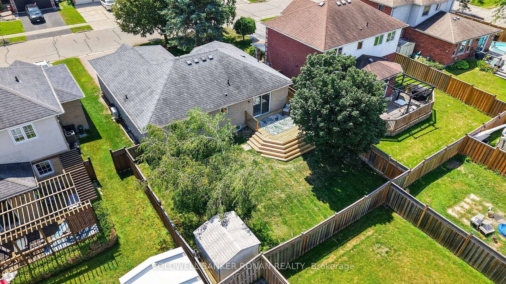 Photo 43 of 61 Darling Crescent, New Tecumseth, Alliston — HOMEH