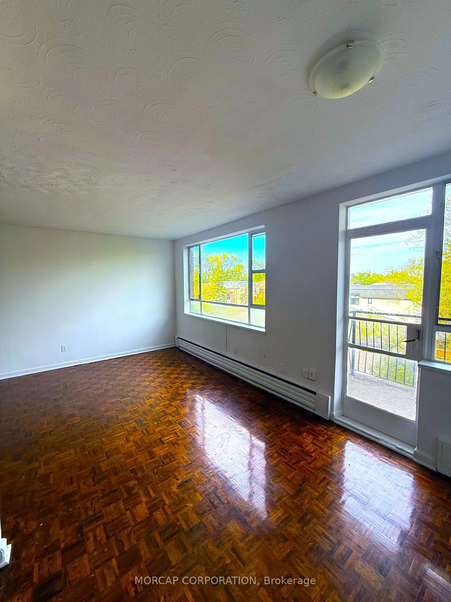 Photo 5 of Unit 508, 2895 Bathurst Street, Toronto, Bedford Park-Nortown — HOMEH