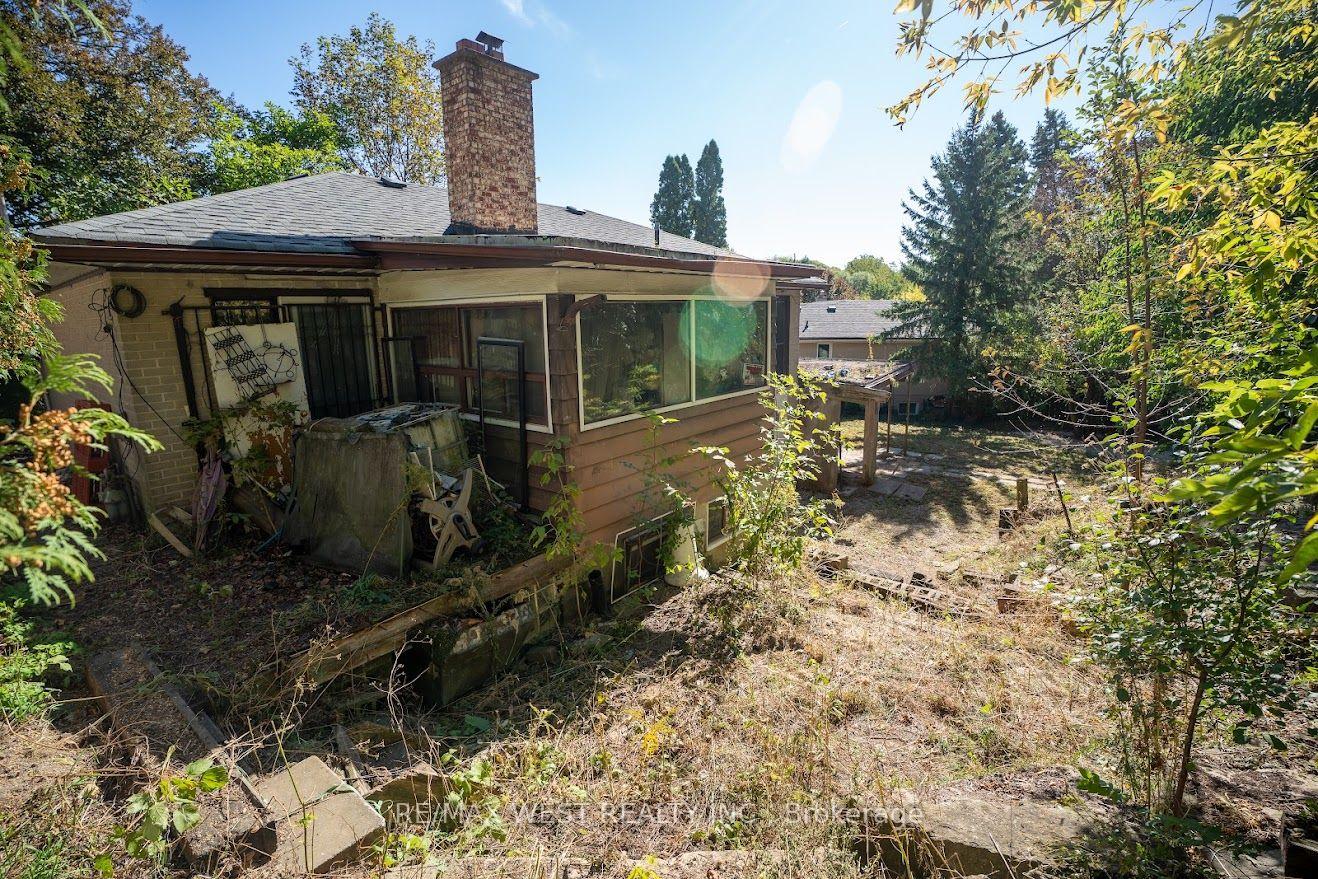 Photo 15 of 39 Mcmanus Road, Etobicoke, Kingsview Village-The Westway — HOMEH