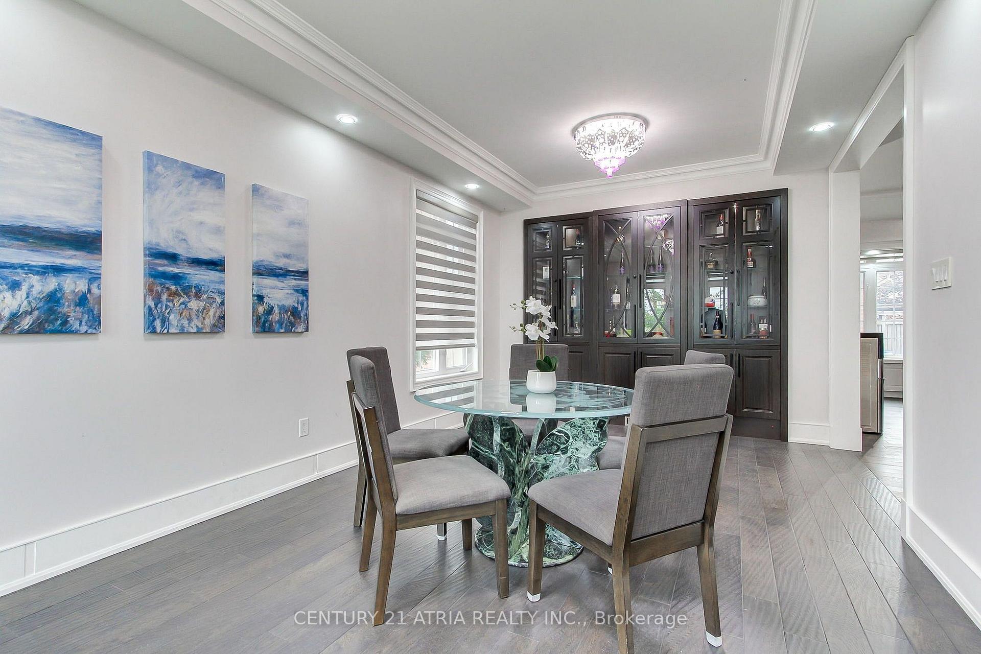 Photo 13 of 111 Zokol Drive, Aurora, Bayview Northeast — HOMEH