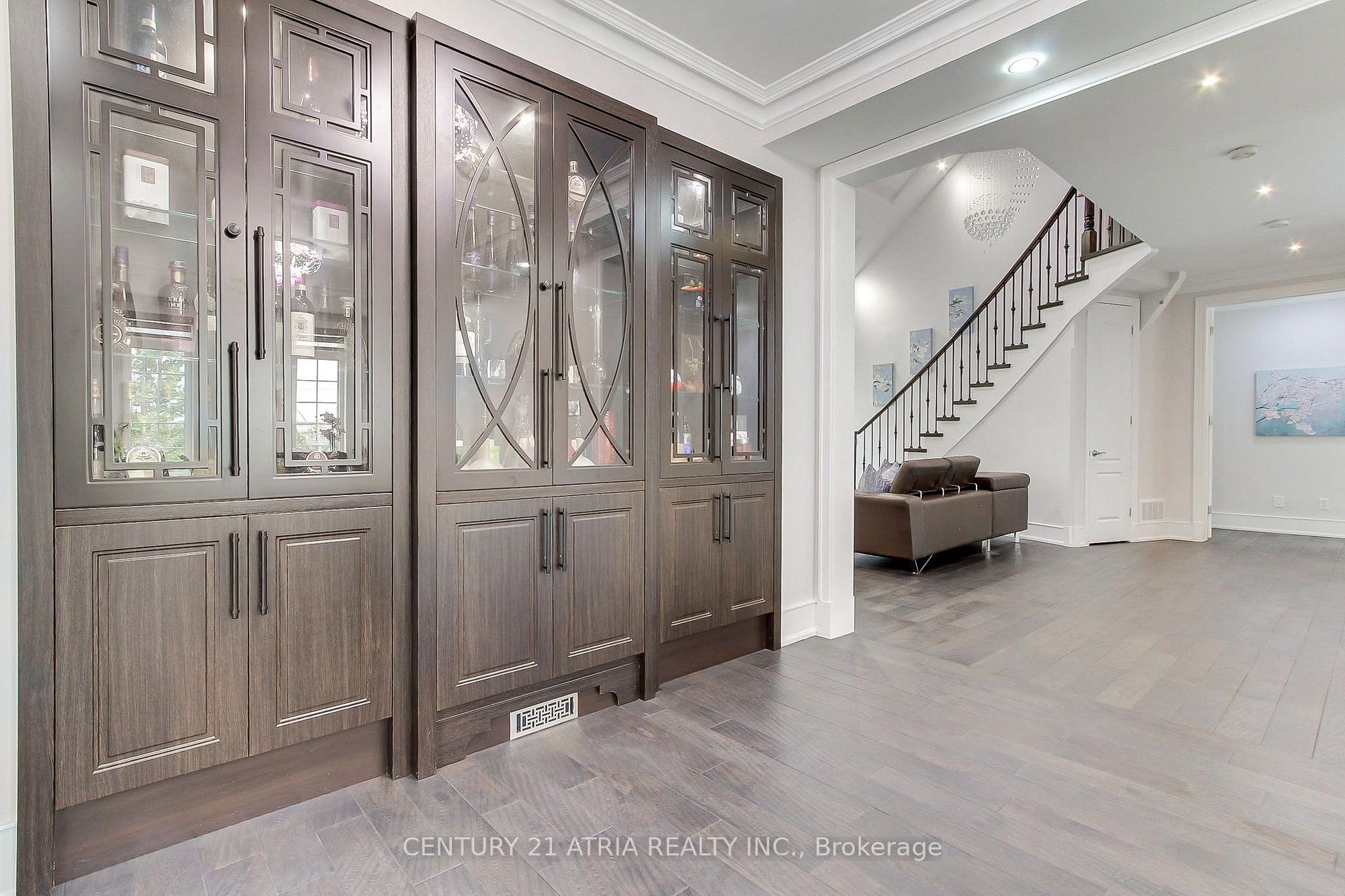 Photo 14 of 111 Zokol Drive, Aurora, Bayview Northeast — HOMEH