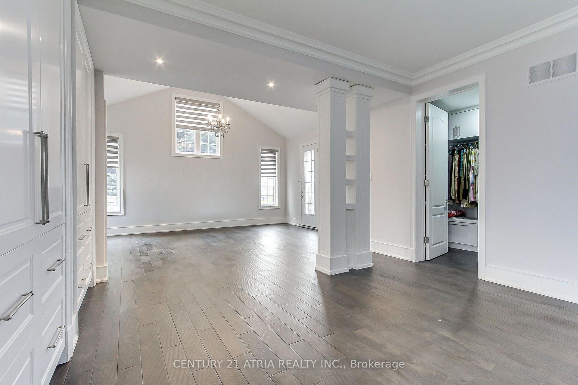 Photo 49 of 111 Zokol Drive, Aurora, Bayview Northeast — HOMEH