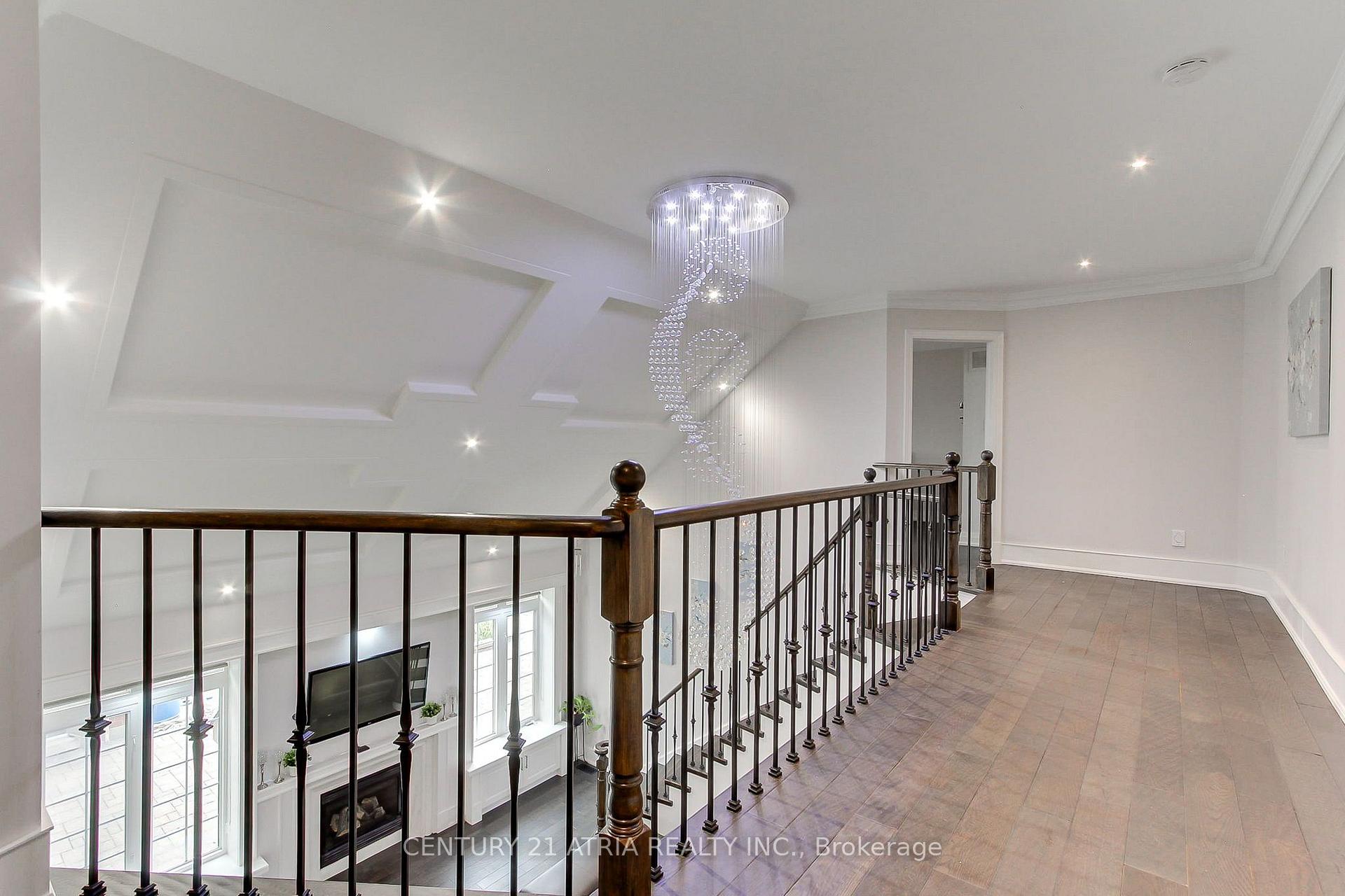 Photo 28 of 111 Zokol Drive, Aurora, Bayview Northeast — HOMEH