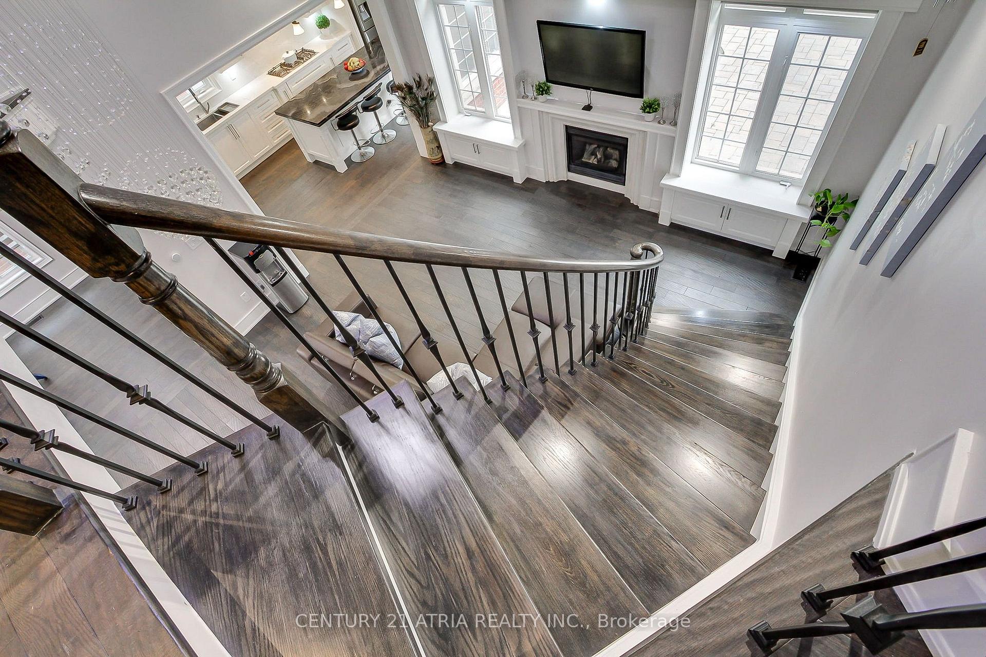 Photo 30 of 111 Zokol Drive, Aurora, Bayview Northeast — HOMEH