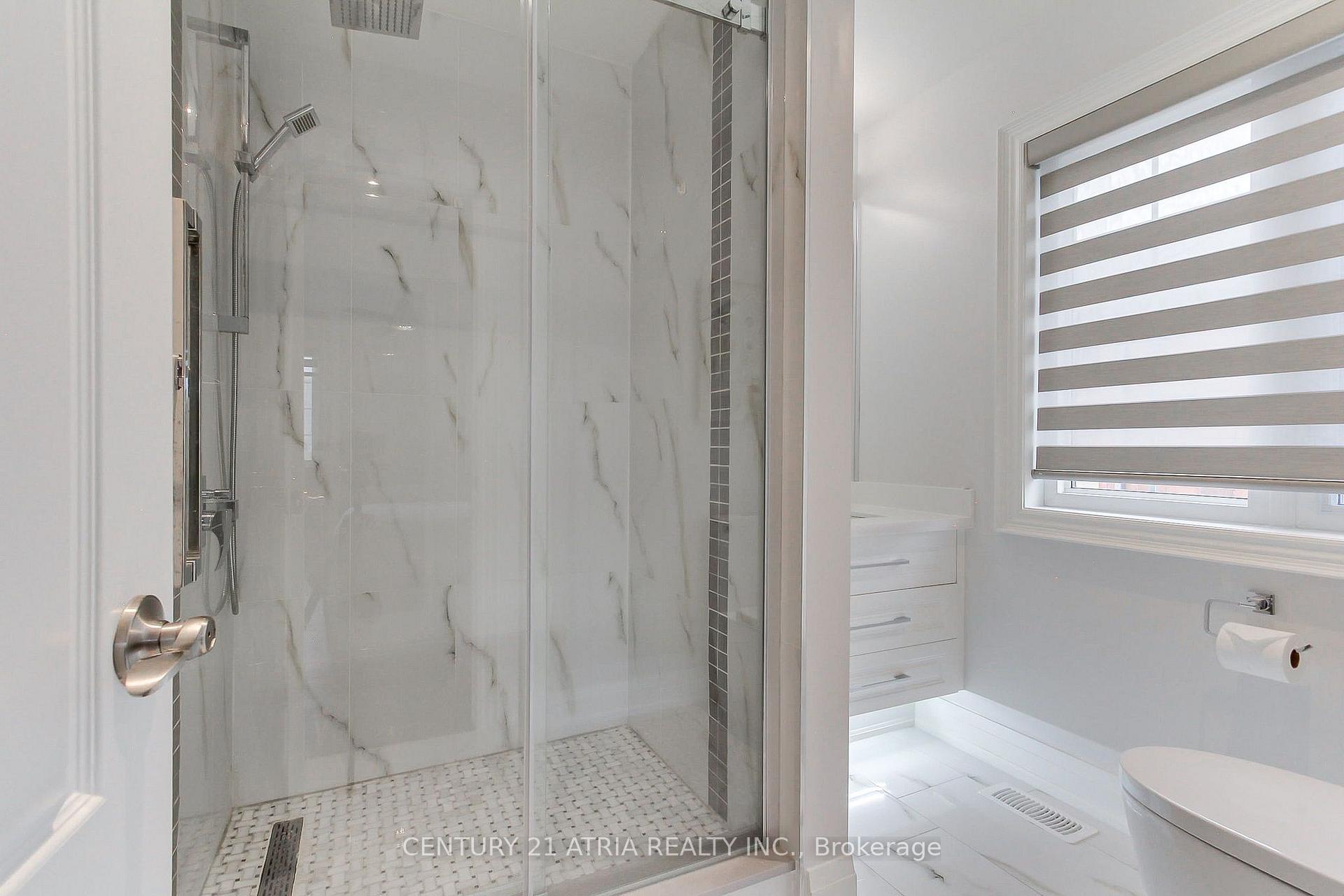 Photo 36 of 111 Zokol Drive, Aurora, Bayview Northeast — HOMEH