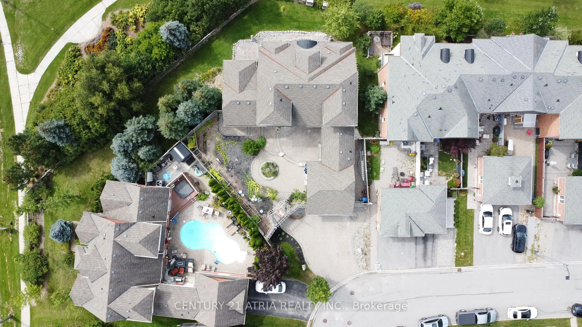 Photo 5 of 111 Zokol Drive, Aurora, Bayview Northeast — HOMEH