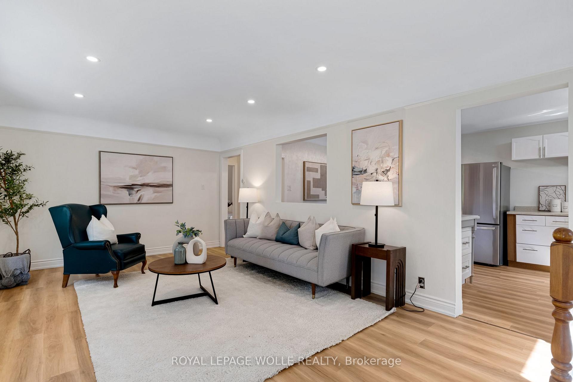 Photo 9 of 135 Patricia Avenue, Kitchener, Cherry Hill — HOMEH