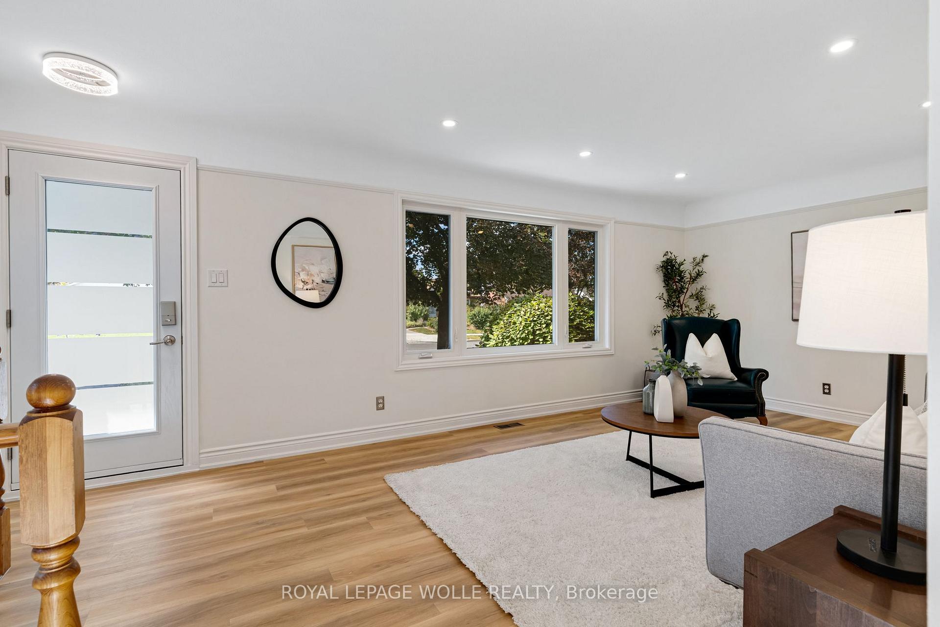 Photo 12 of 135 Patricia Avenue, Kitchener, Cherry Hill — HOMEH