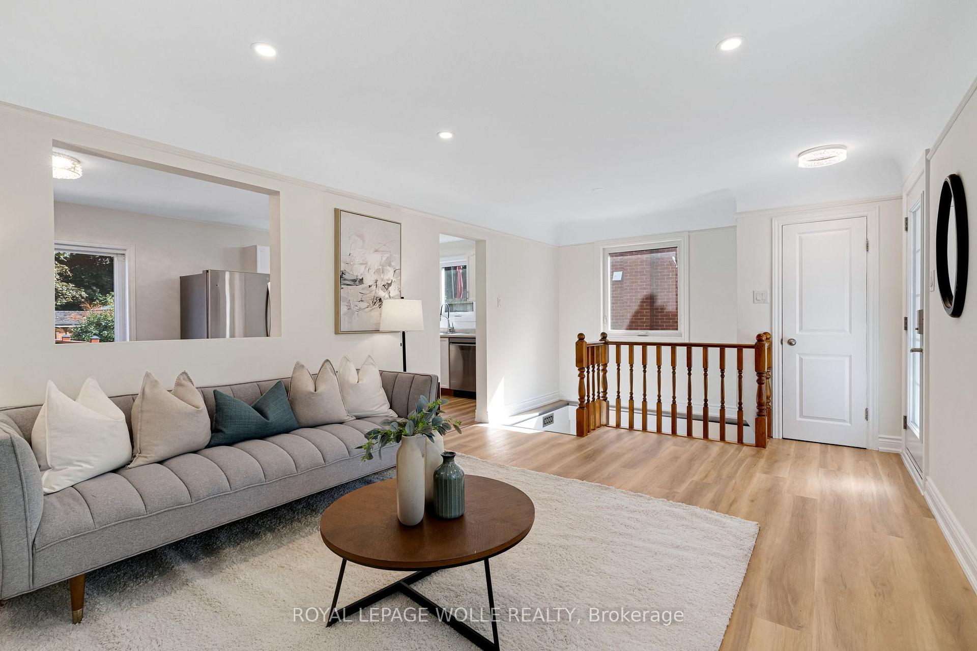 Photo 14 of 135 Patricia Avenue, Kitchener, Cherry Hill — HOMEH