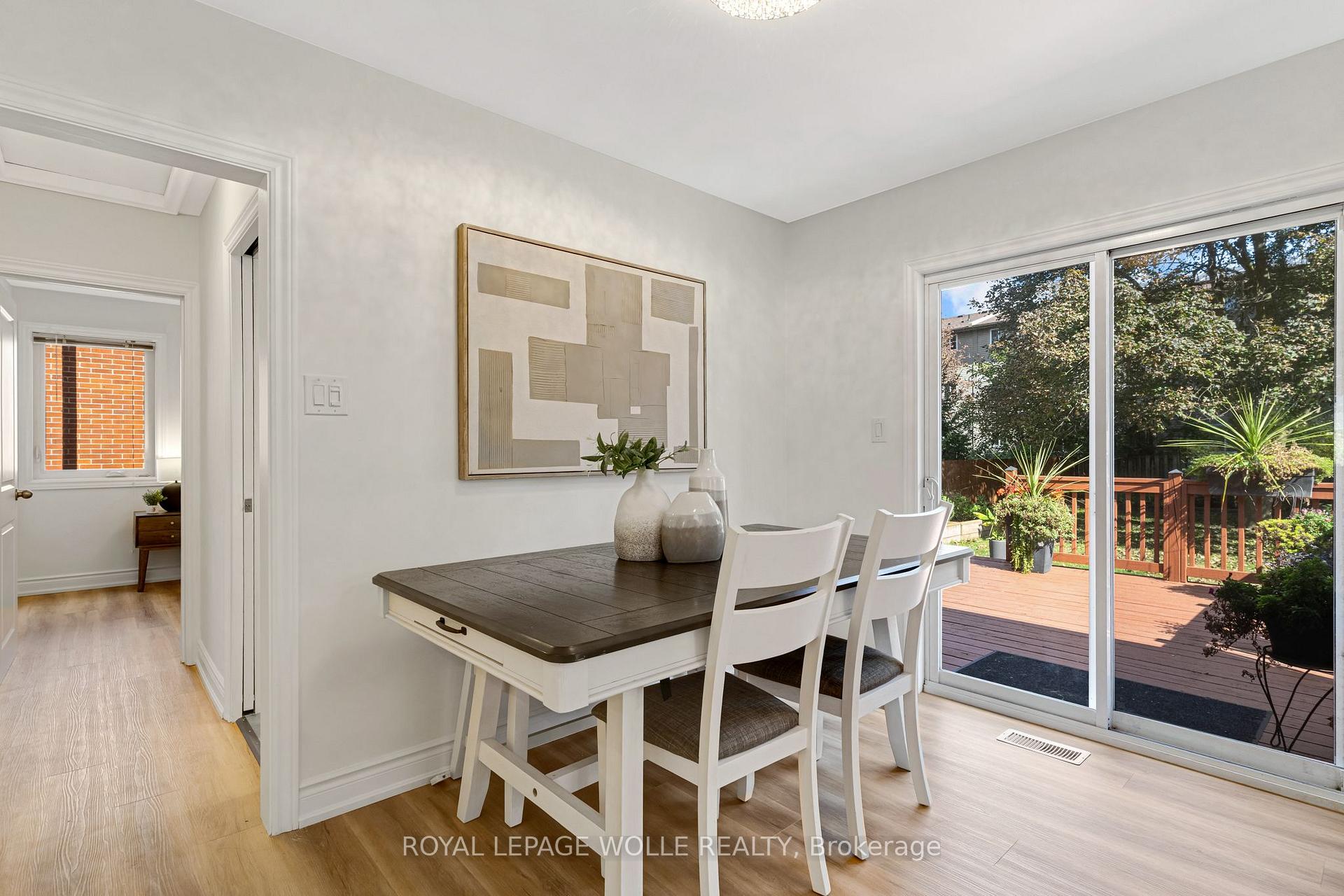 Photo 23 of 135 Patricia Avenue, Kitchener, Cherry Hill — HOMEH