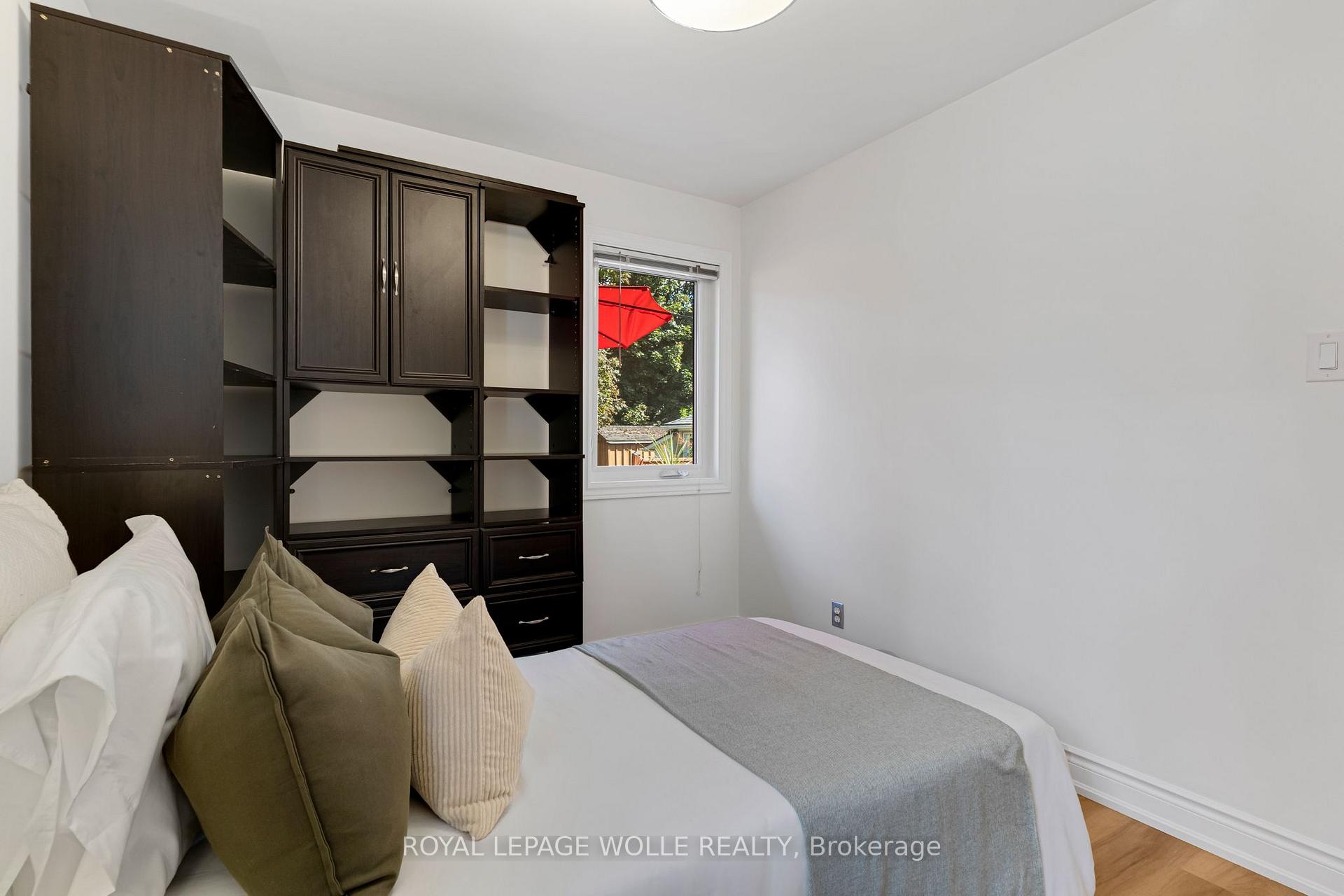 Photo 29 of 135 Patricia Avenue, Kitchener, Cherry Hill — HOMEH