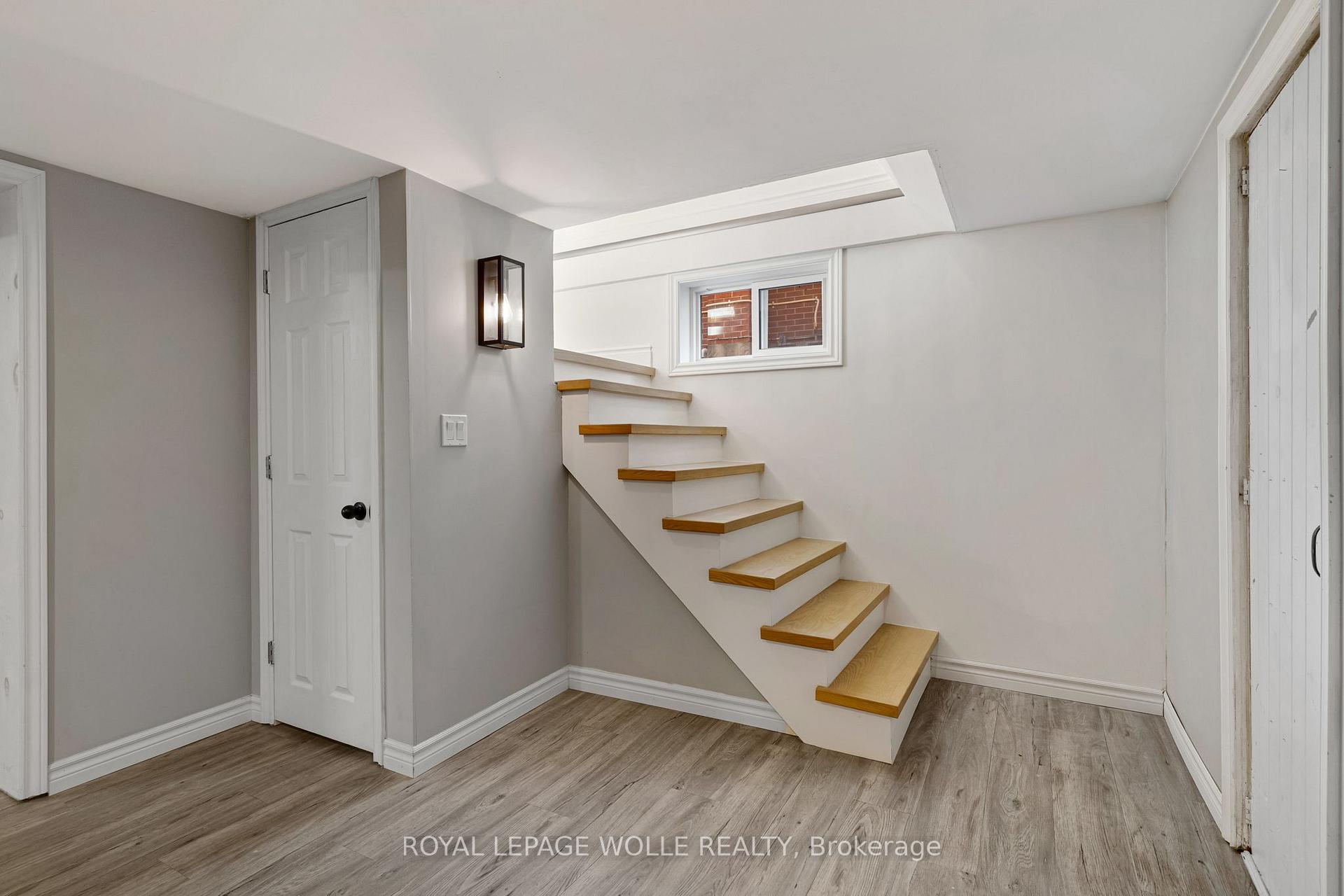 Photo 30 of 135 Patricia Avenue, Kitchener, Cherry Hill — HOMEH