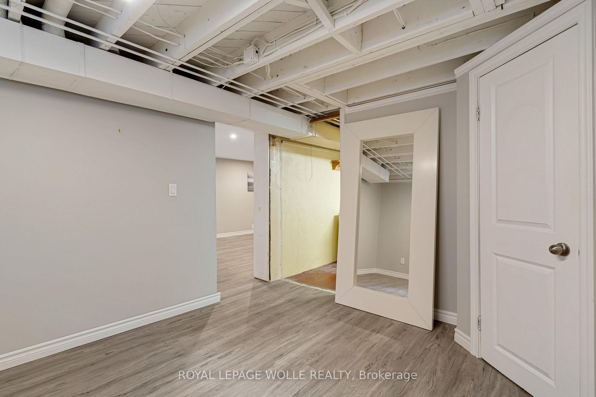 Photo 35 of 135 Patricia Avenue, Kitchener, Cherry Hill — HOMEH