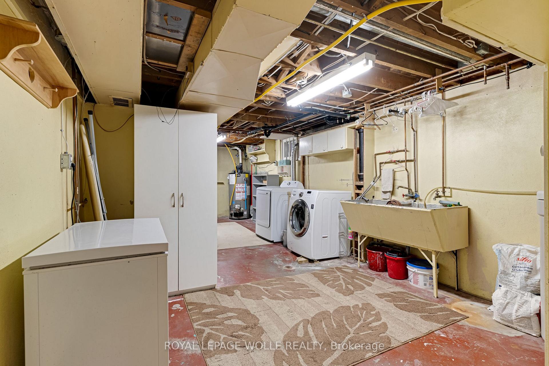 Photo 36 of 135 Patricia Avenue, Kitchener, Cherry Hill — HOMEH