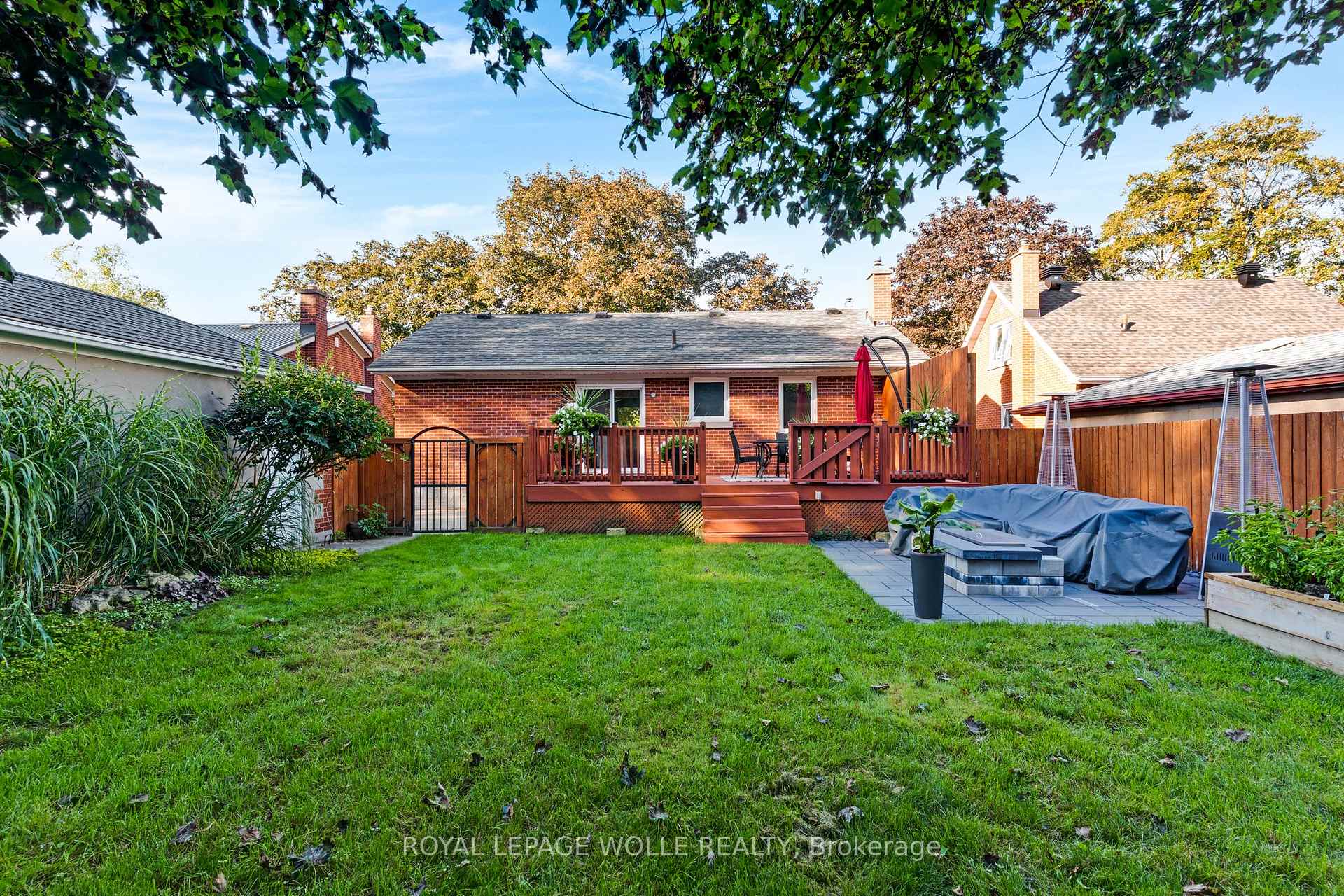 Photo 45 of 135 Patricia Avenue, Kitchener, Cherry Hill — HOMEH