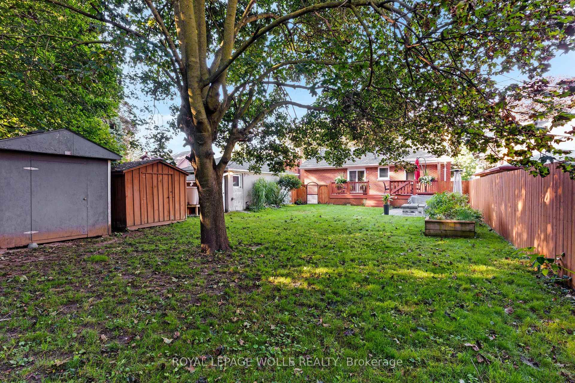 Photo 46 of 135 Patricia Avenue, Kitchener, Cherry Hill — HOMEH