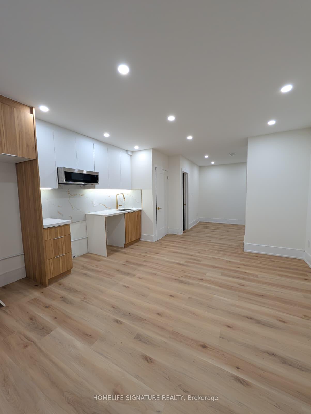 Photo 2 of Unit Garden Suite, 22 Medina Place, Brampton, Central Park — HOMEH