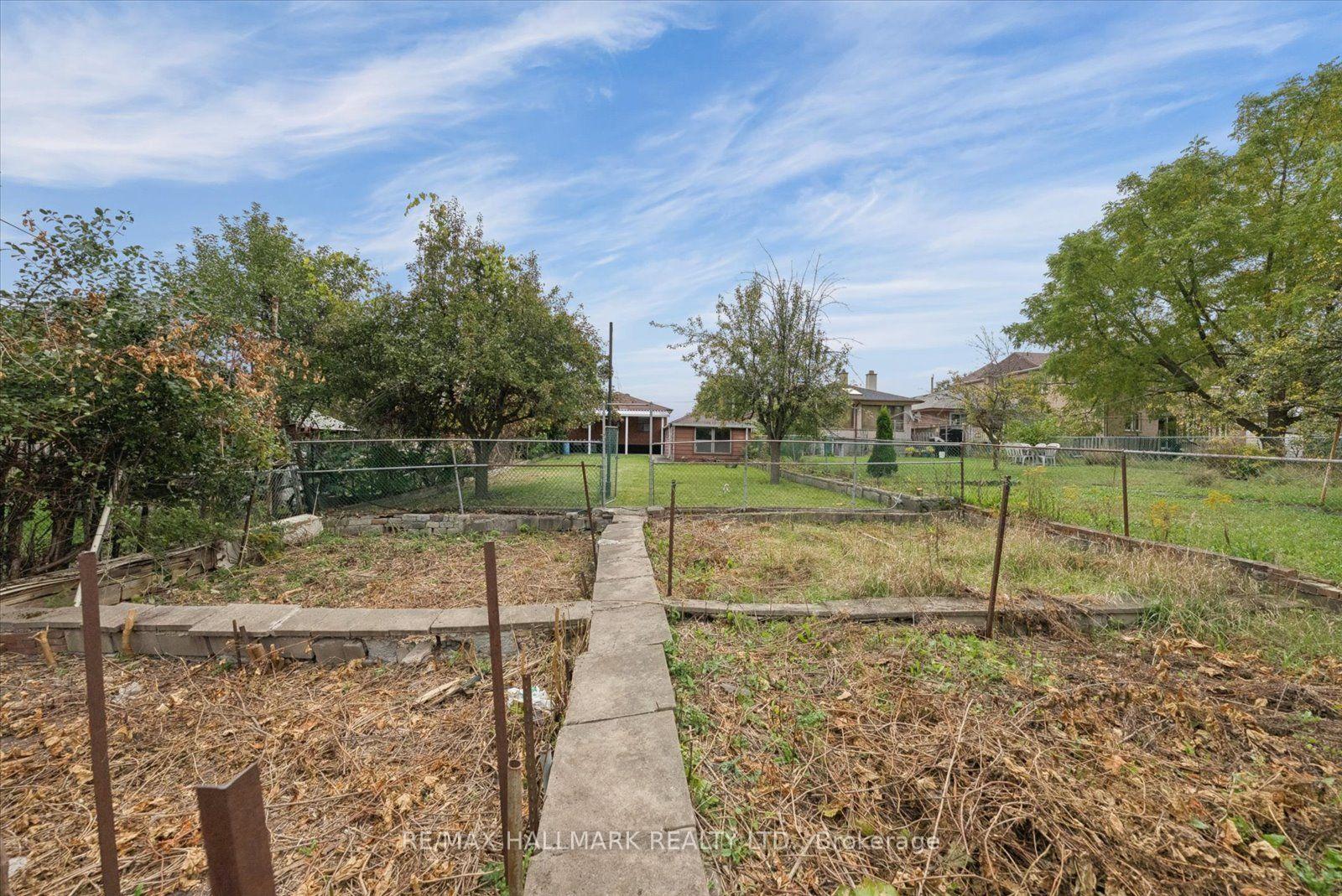 Photo 45 of 102 Cleta Drive, Scarborough, Kennedy Park — HOMEH