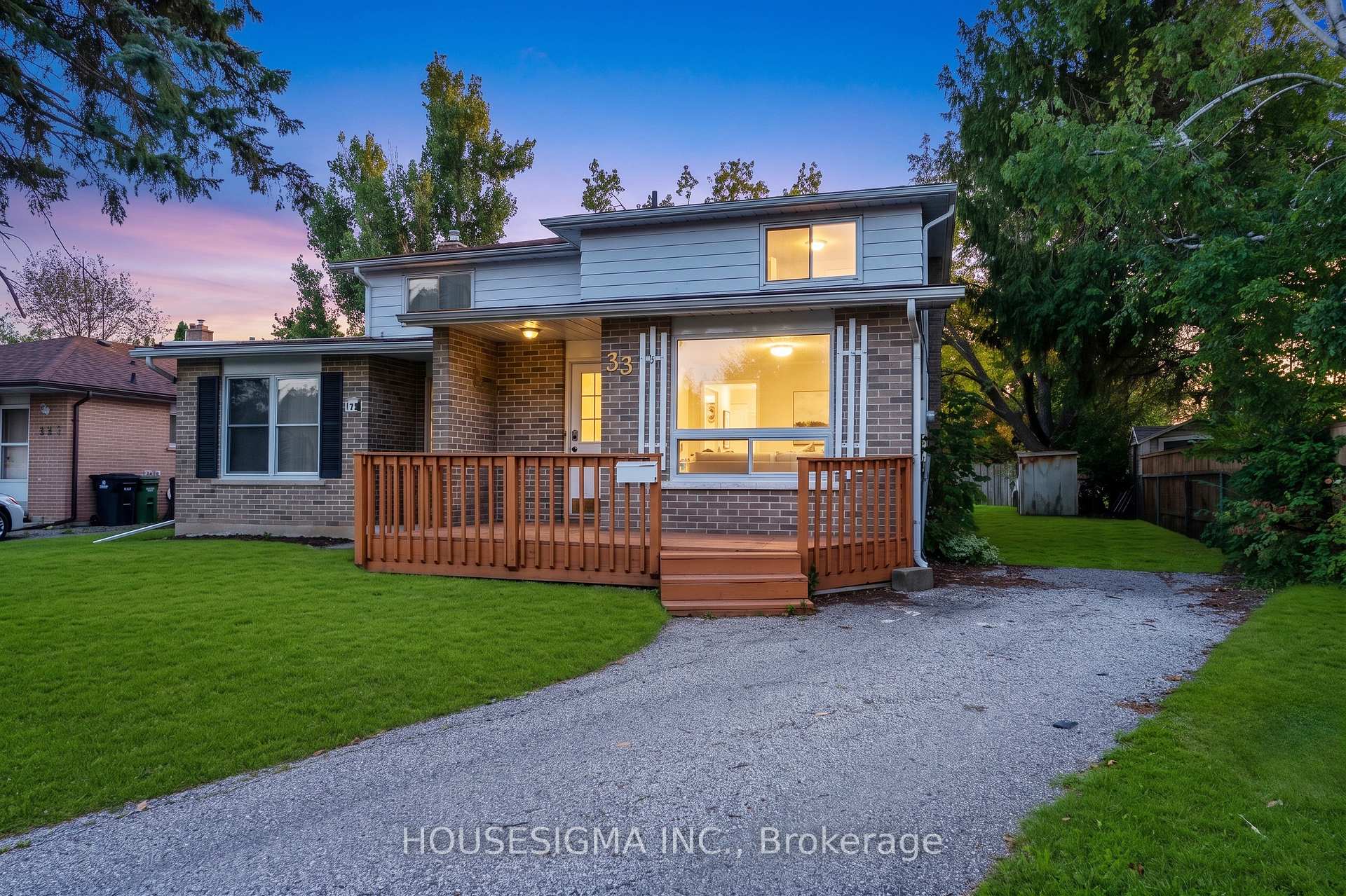 Photo 1 of 33 College Crescent, Barrie, Grove East — HOMEH