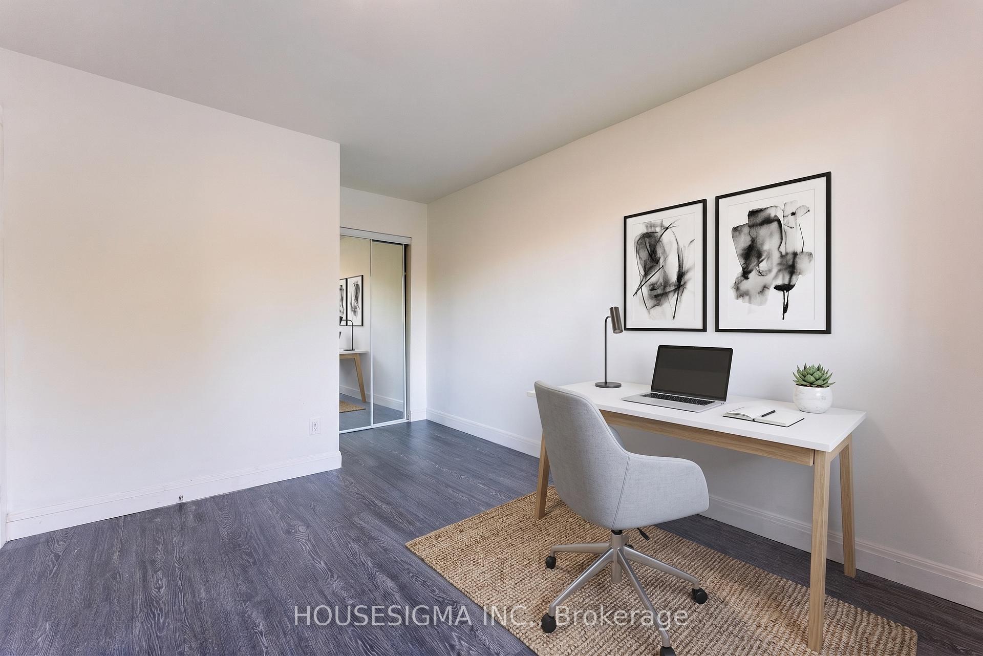 Photo 9 of 33 College Crescent, Barrie, Grove East — HOMEH