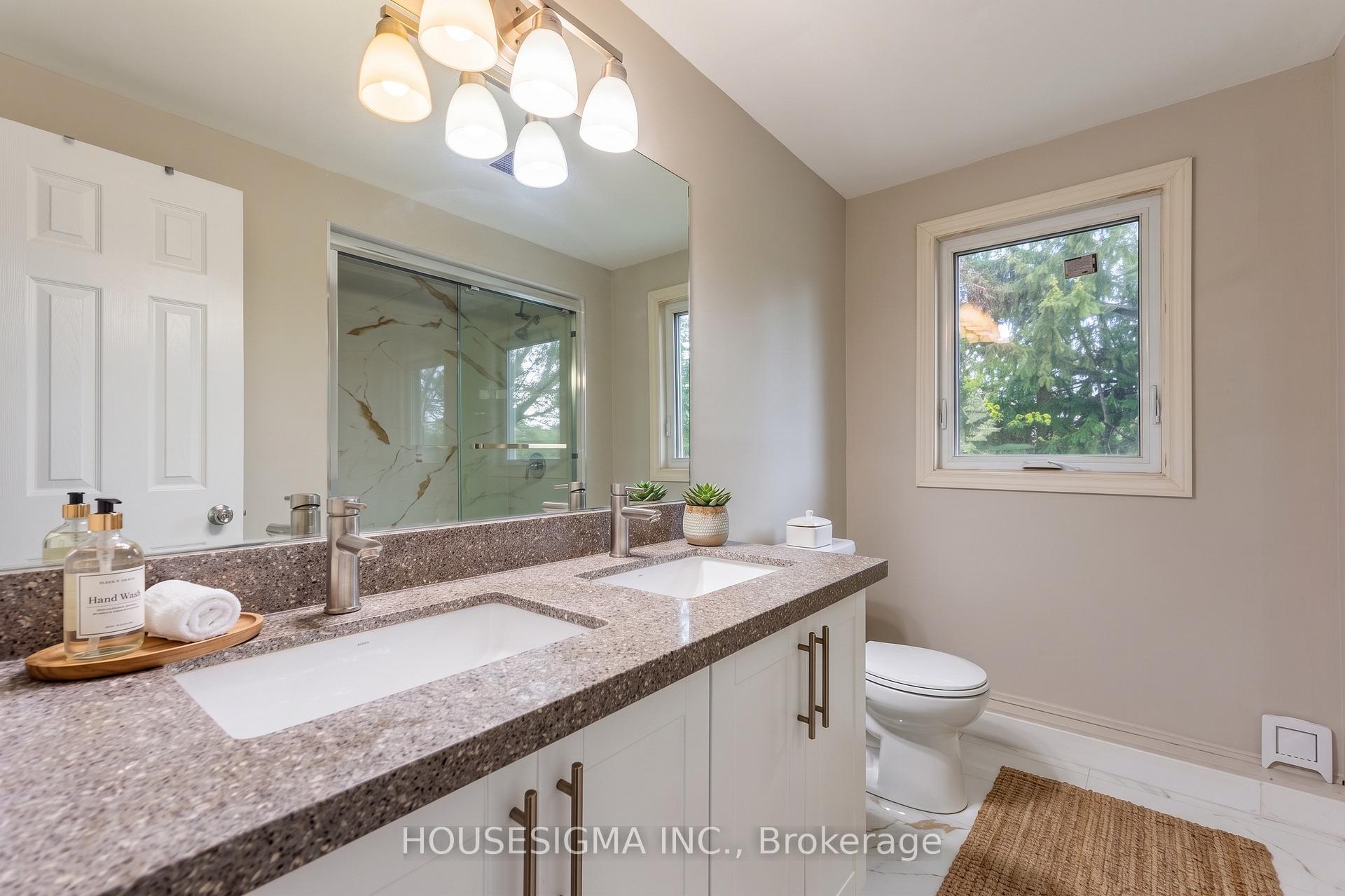 Photo 13 of 33 College Crescent, Barrie, Grove East — HOMEH