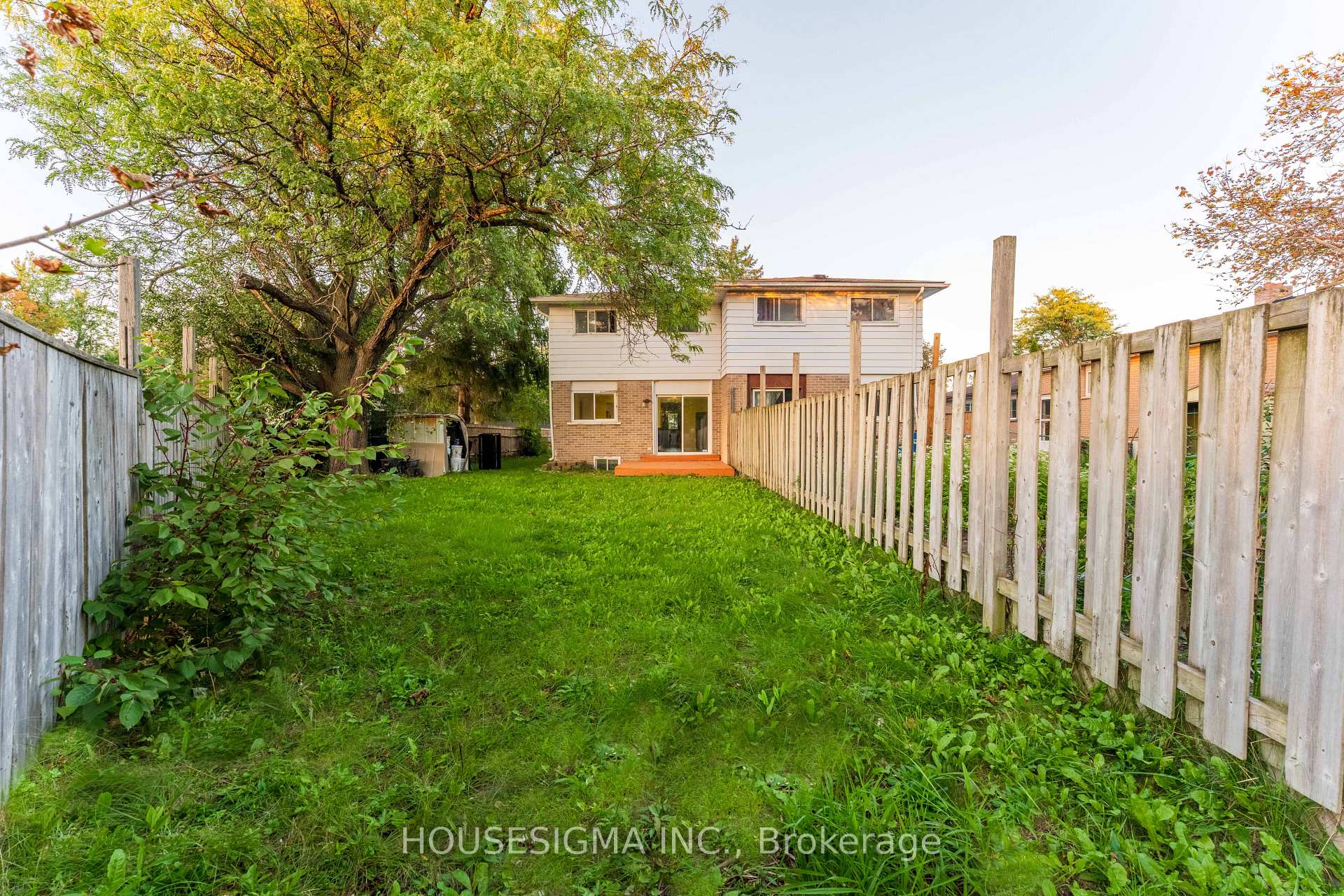 Photo 20 of 33 College Crescent, Barrie, Grove East — HOMEH