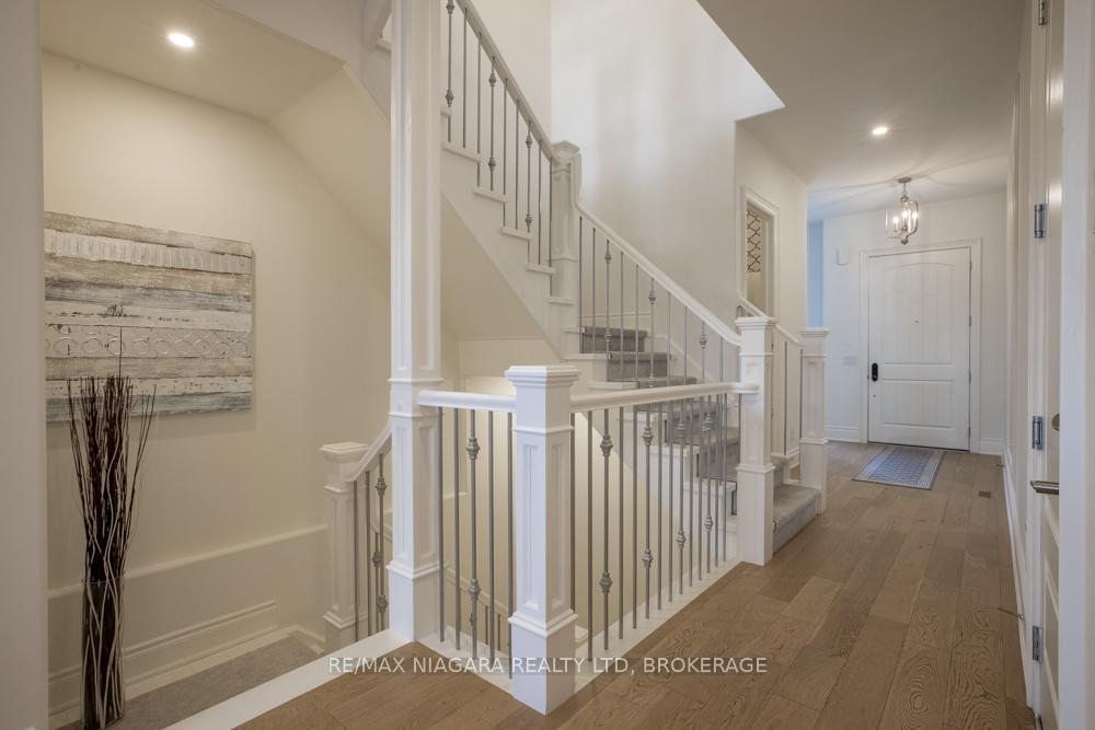 Photo 7 of 15 Arbourvale Common Road, St. Catharines, Glendale/Glenridge — HOMEH