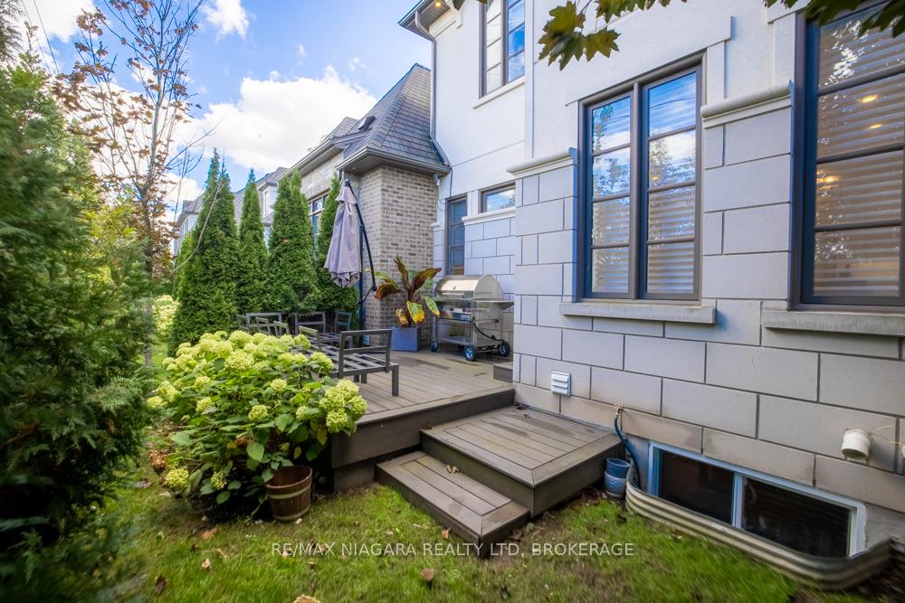 Photo 29 of 15 Arbourvale Common Road, St. Catharines, Glendale/Glenridge — HOMEH