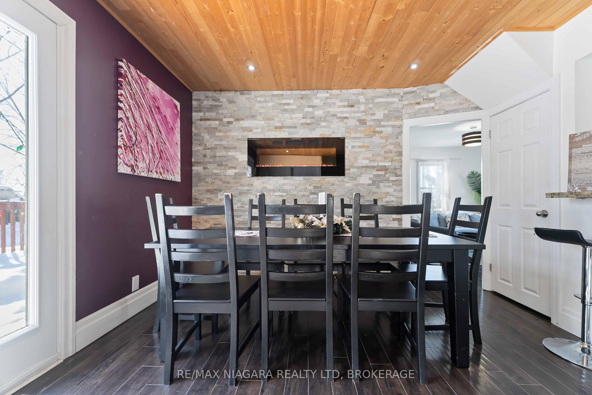 Photo 16 of 1459 Niagara Stone Road, Niagara-on-the-Lake, Virgil — HOMEH