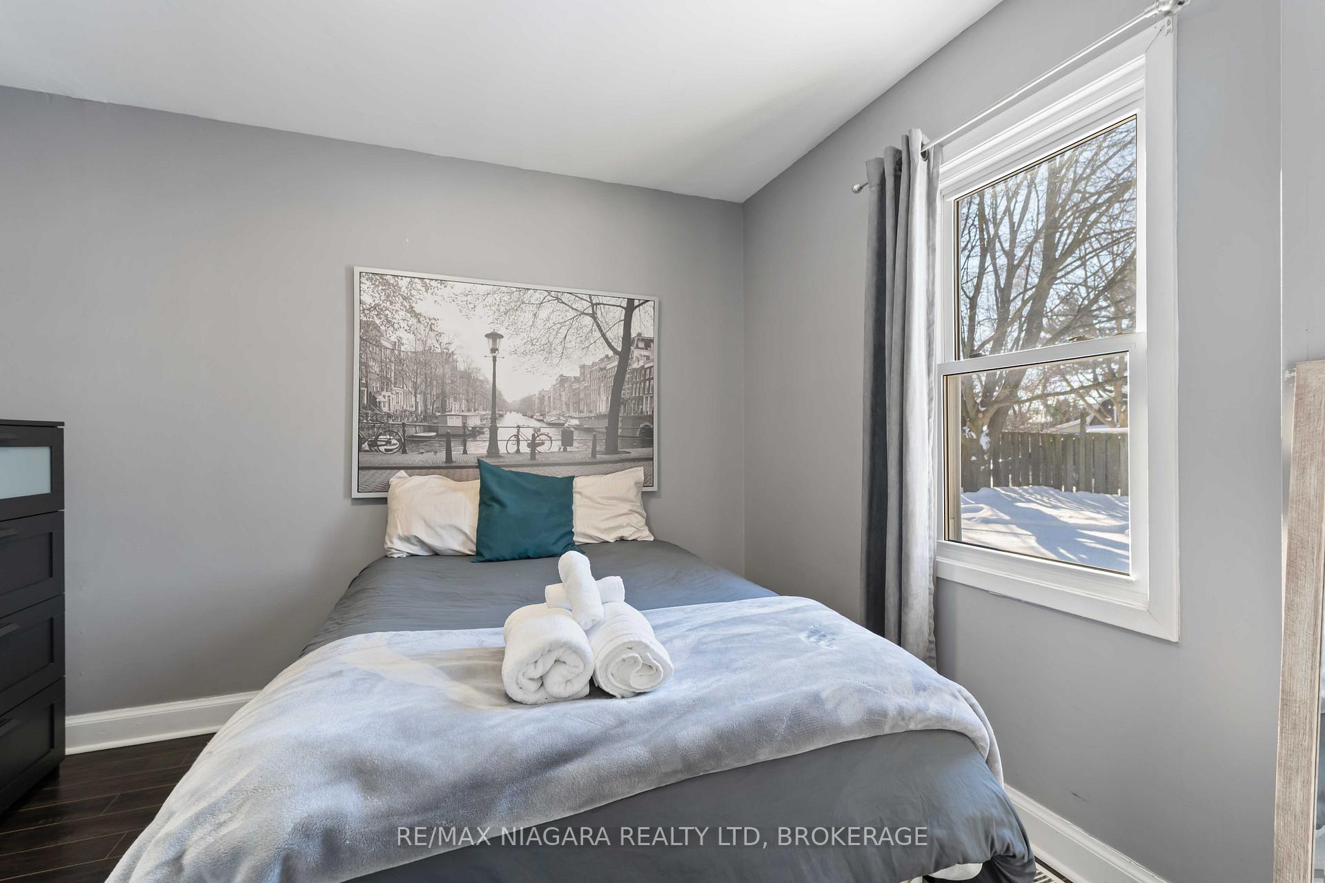 Photo 19 of 1459 Niagara Stone Road, Niagara-on-the-Lake, Virgil — HOMEH