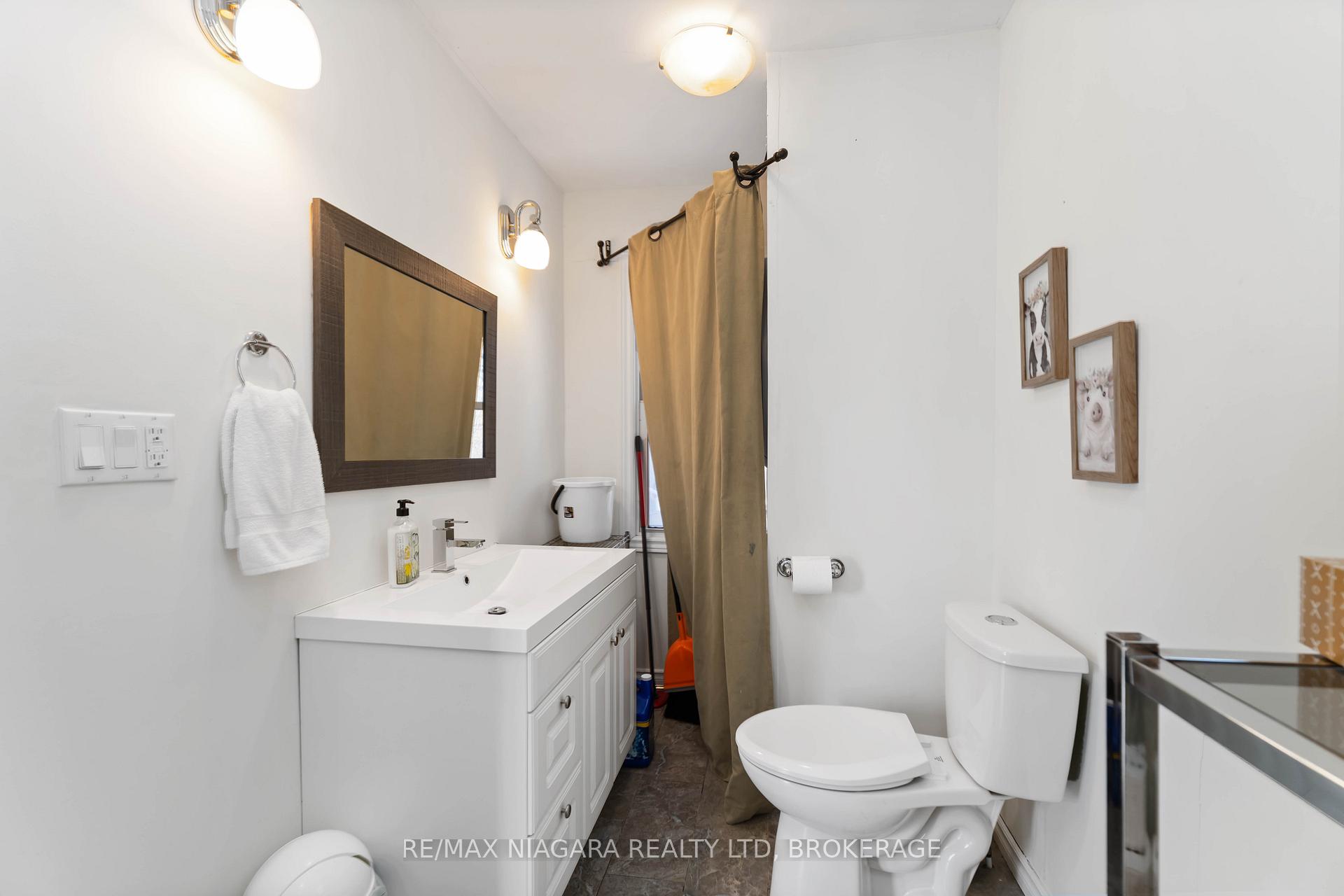 Photo 23 of 1459 Niagara Stone Road, Niagara-on-the-Lake, Virgil — HOMEH