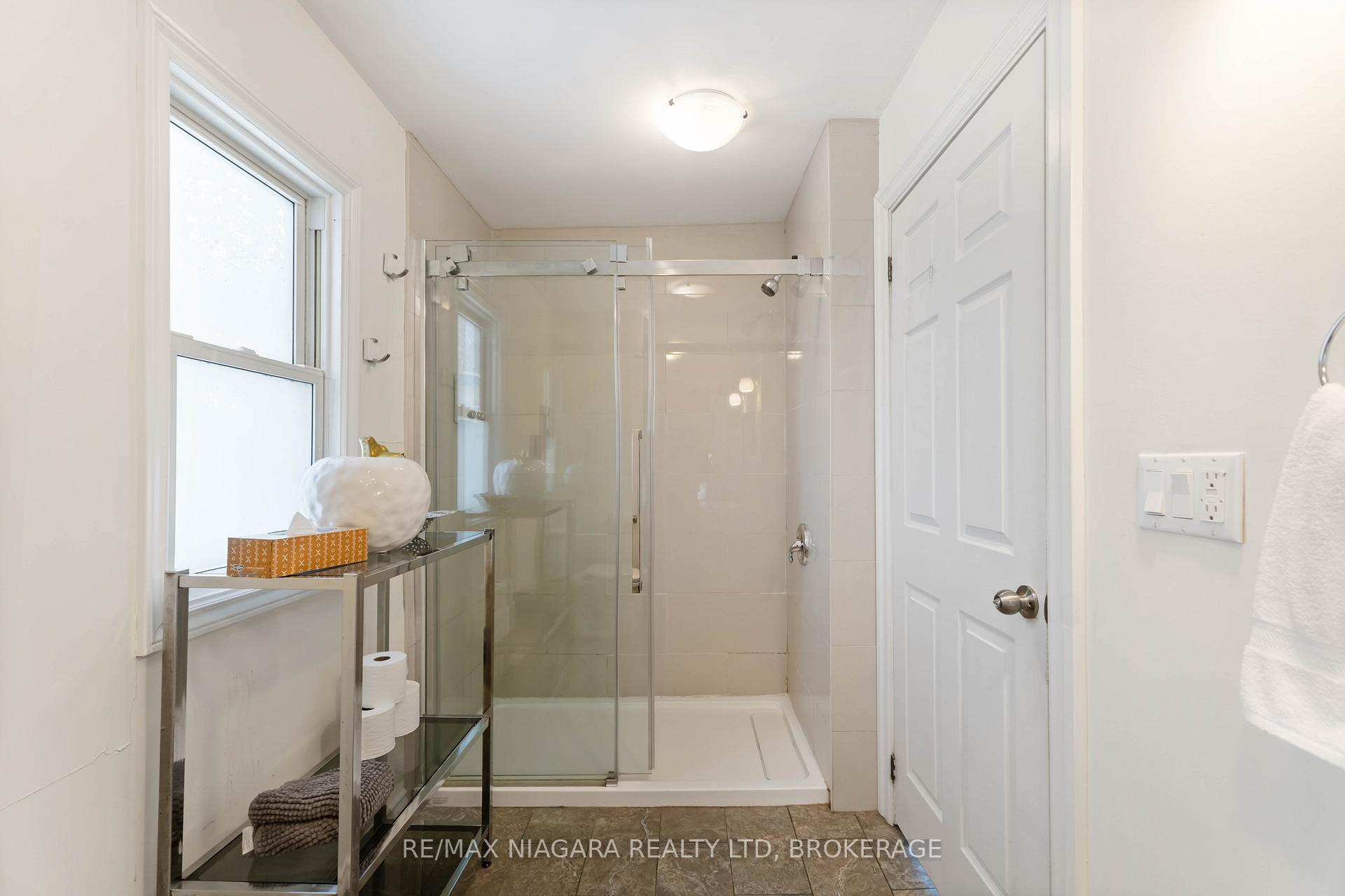Photo 24 of 1459 Niagara Stone Road, Niagara-on-the-Lake, Virgil — HOMEH