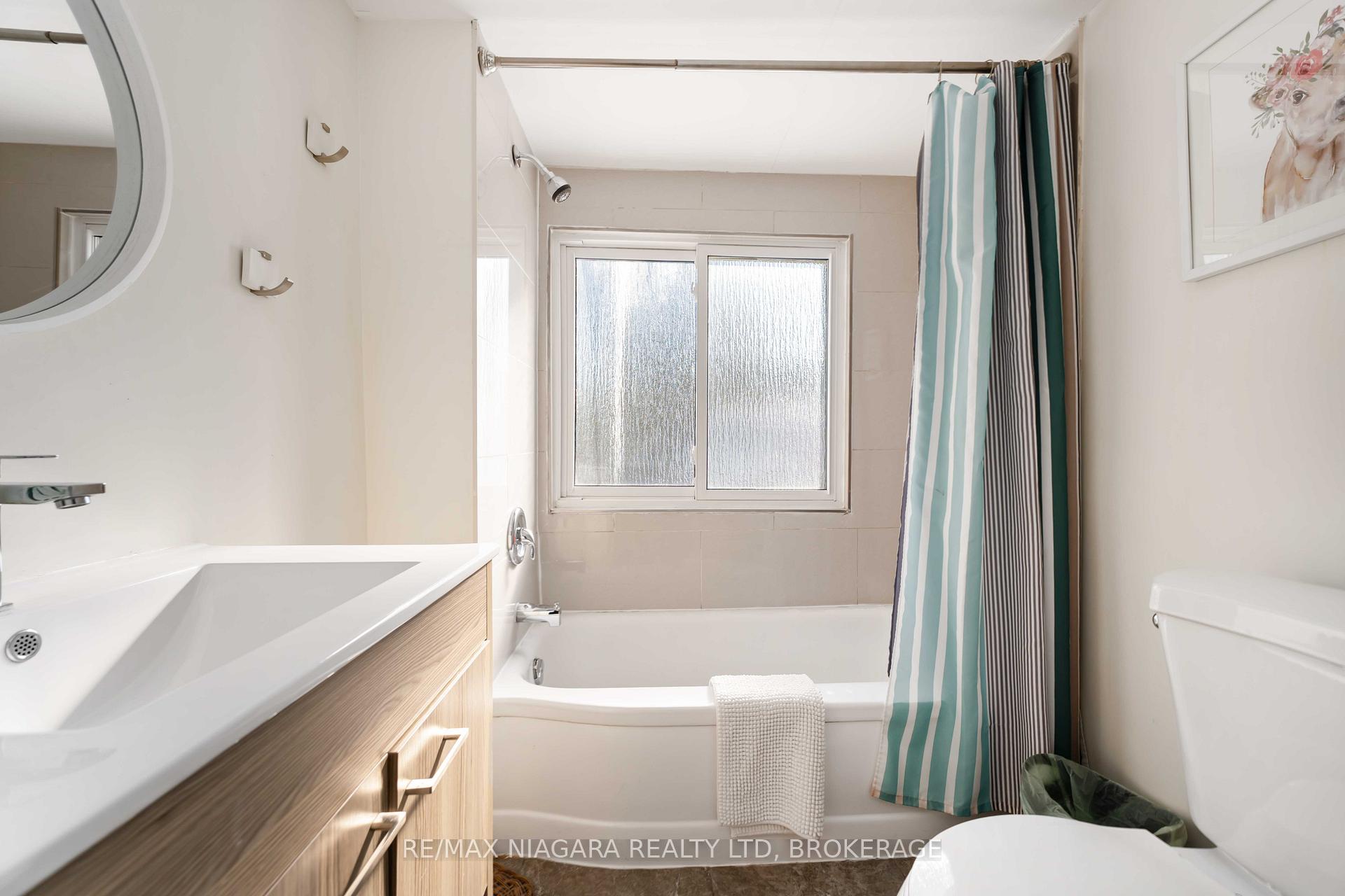 Photo 30 of 1459 Niagara Stone Road, Niagara-on-the-Lake, Virgil — HOMEH