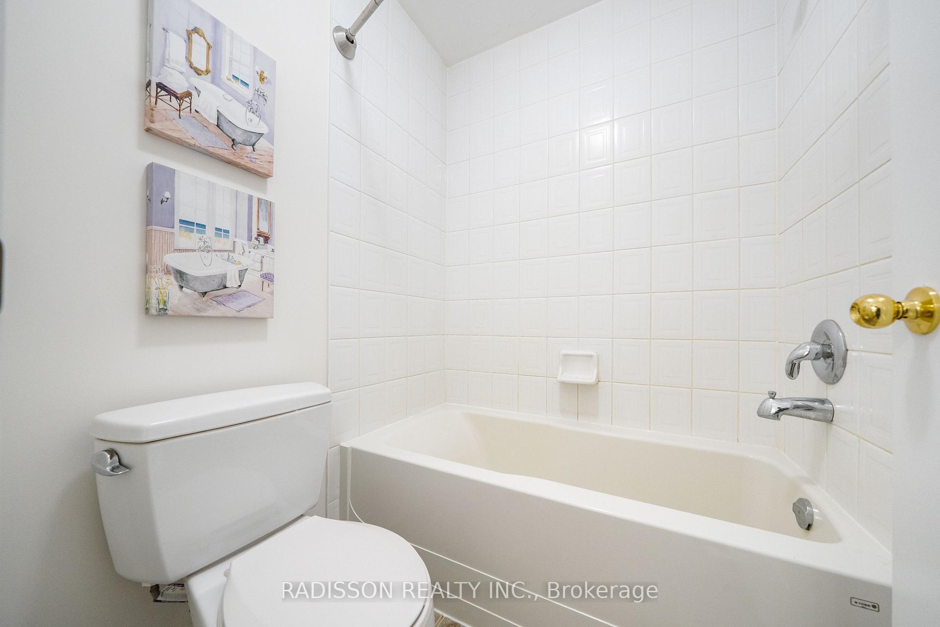 Photo 20 of 863 Oaktree Crescent, Newmarket, Summerhill Estates — HOMEH