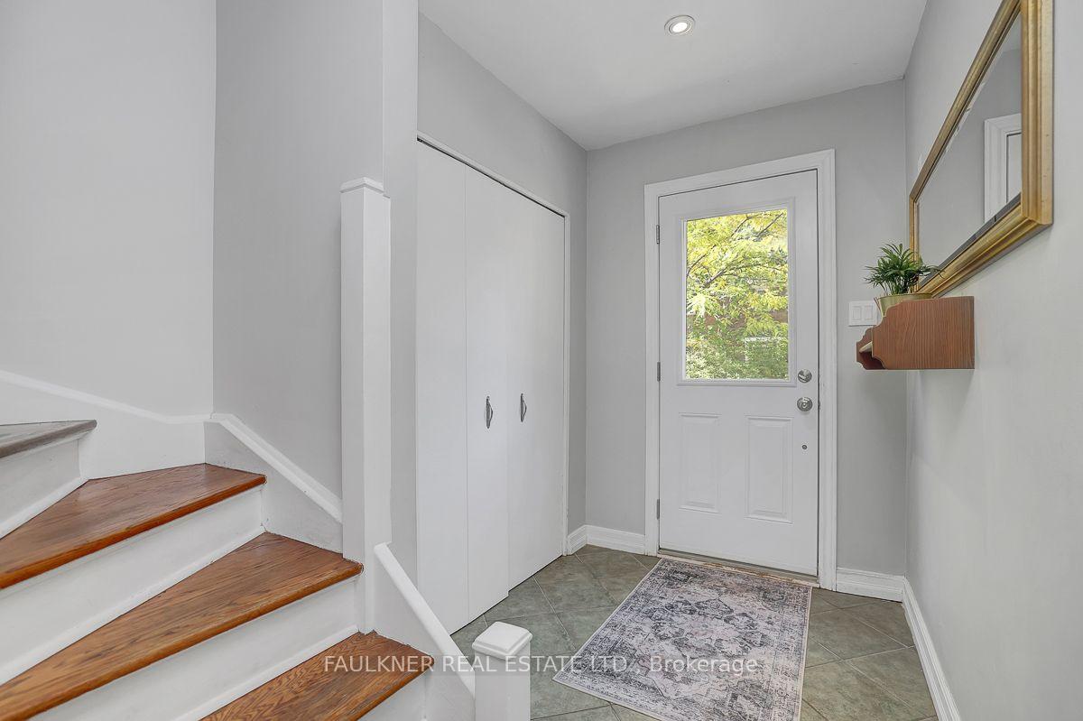 Photo 4 of 19 Marco Lane, Ottawa, Old Ottawa South — HOMEH