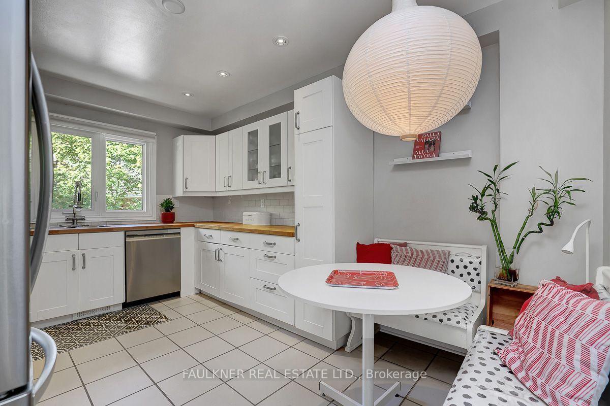 Photo 21 of 19 Marco Lane, Ottawa, Old Ottawa South — HOMEH