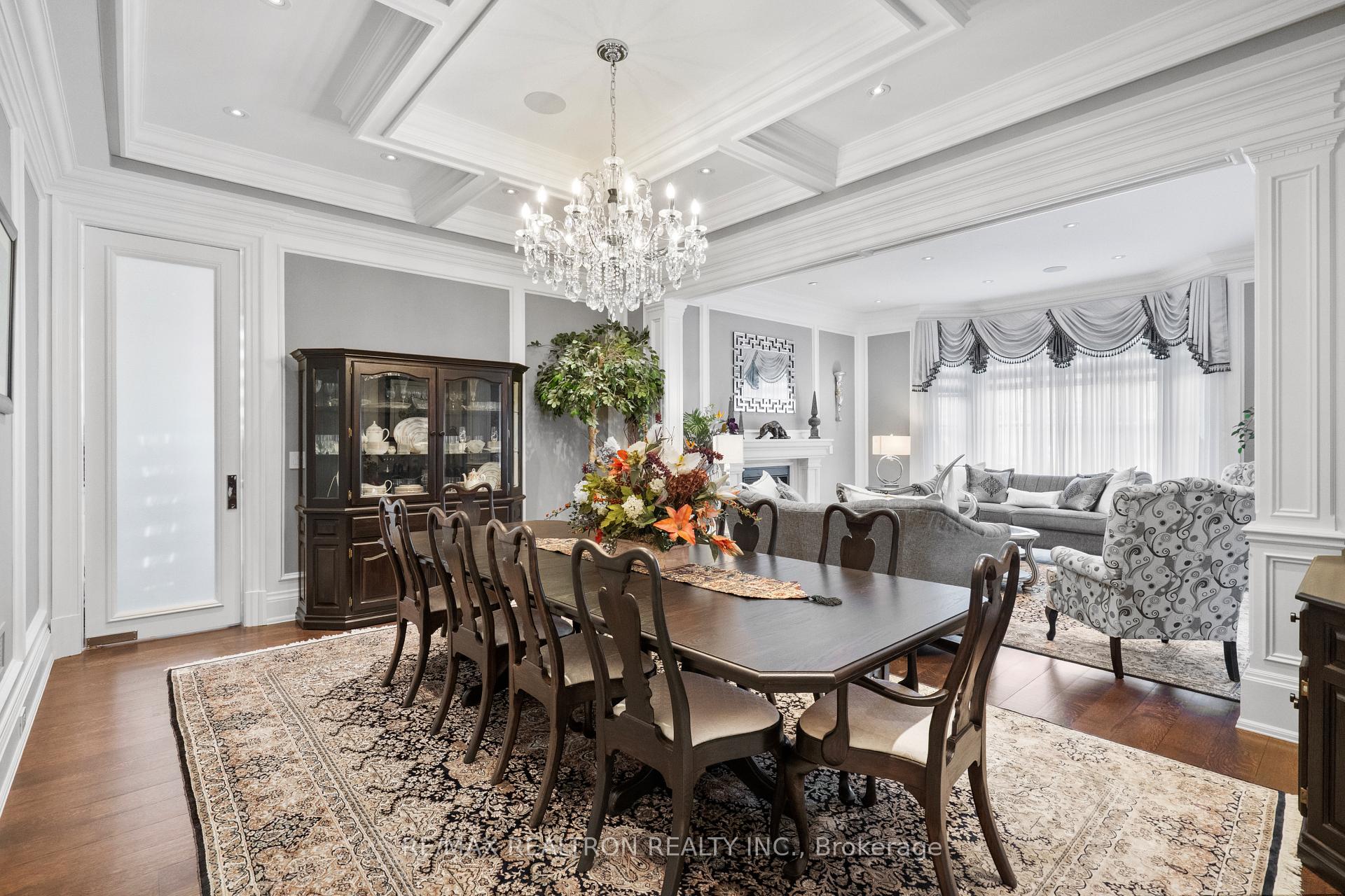 Photo 6 of 7 Winchfield Place, North York, Banbury-Don Mills — HOMEH