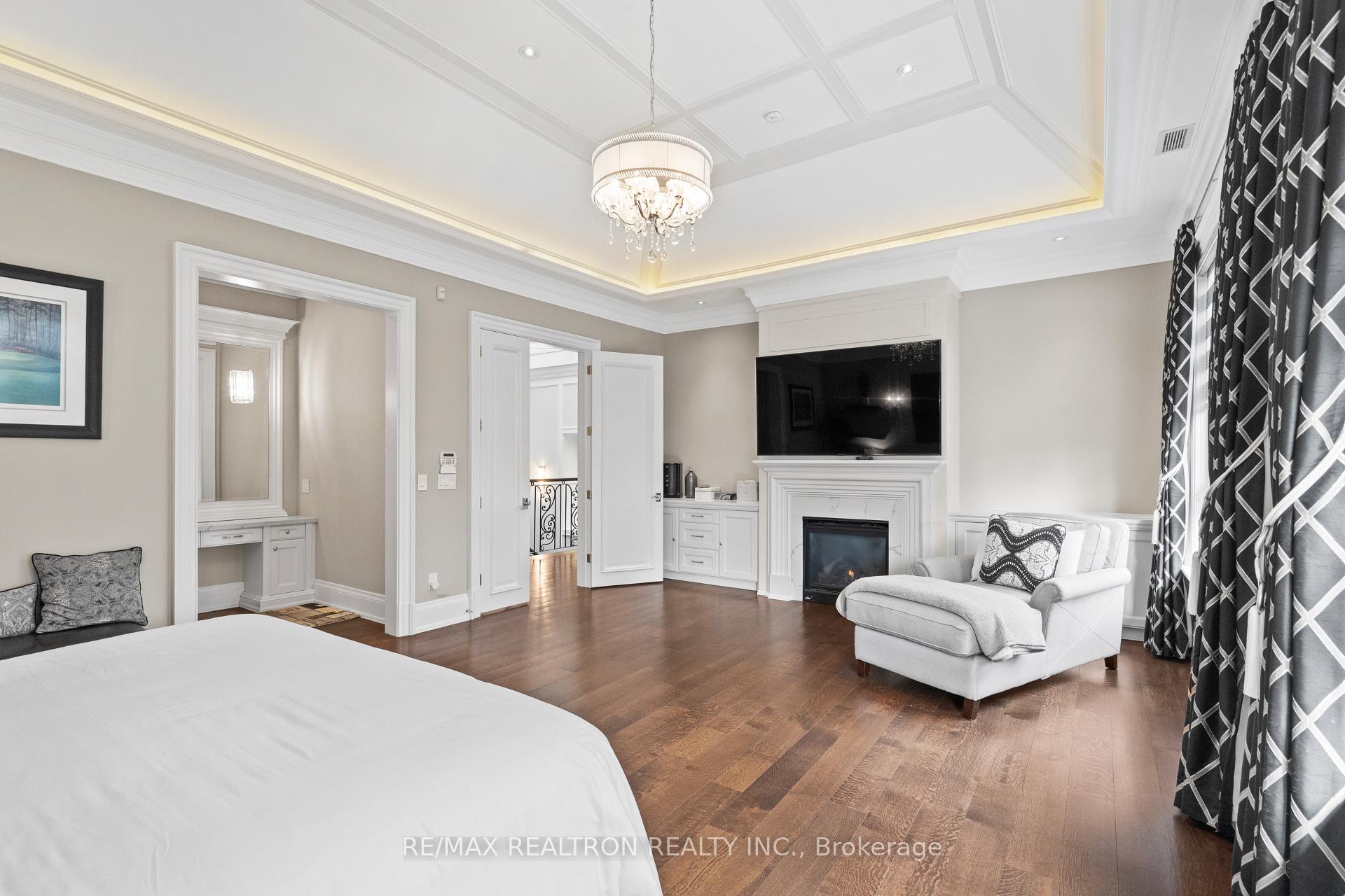 Photo 24 of 7 Winchfield Place, North York, Banbury-Don Mills — HOMEH
