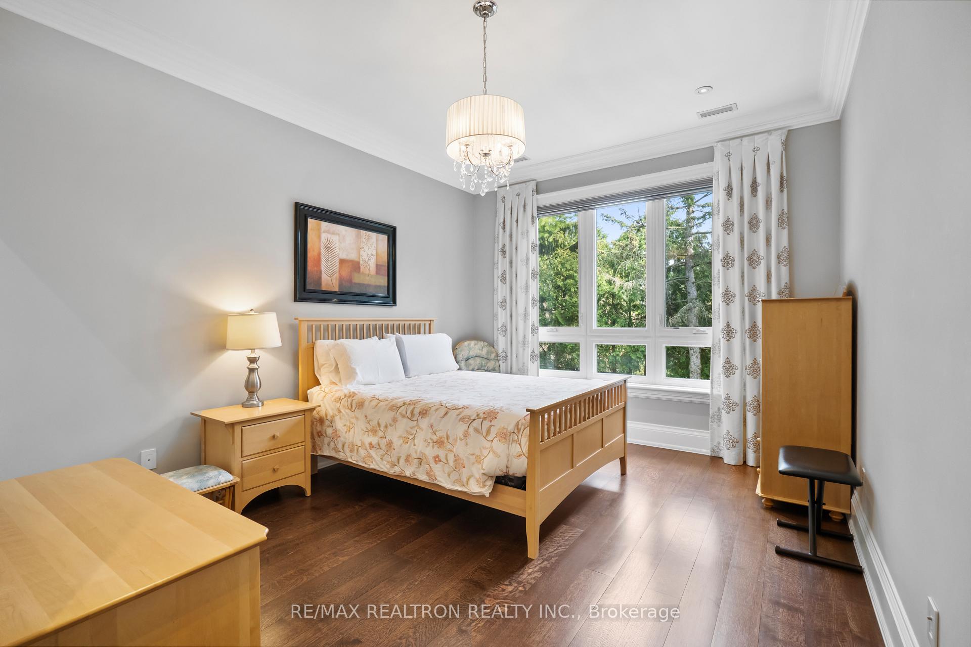 Photo 34 of 7 Winchfield Place, North York, Banbury-Don Mills — HOMEH